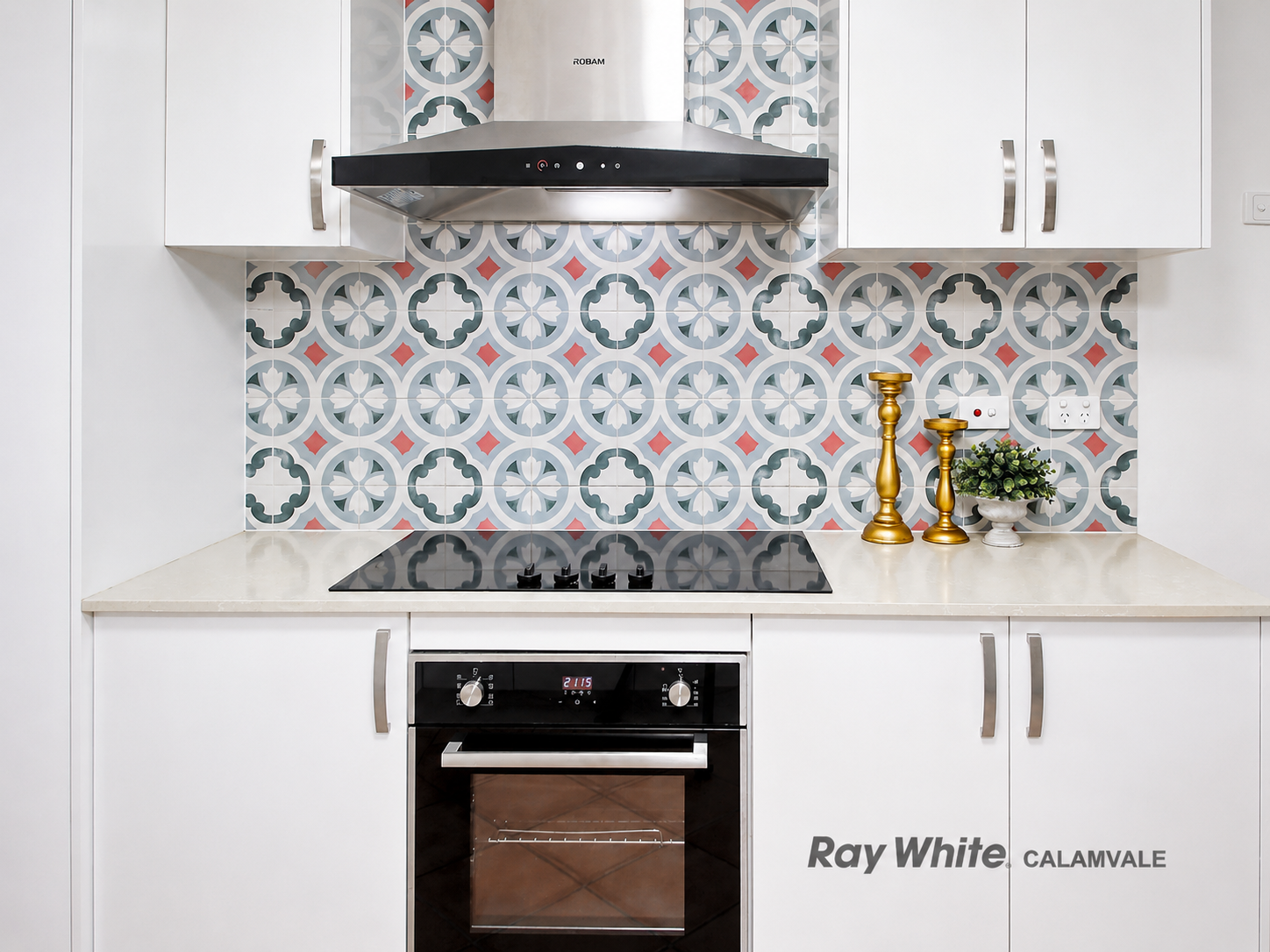8 Alpinia Place — photo 14 of 30