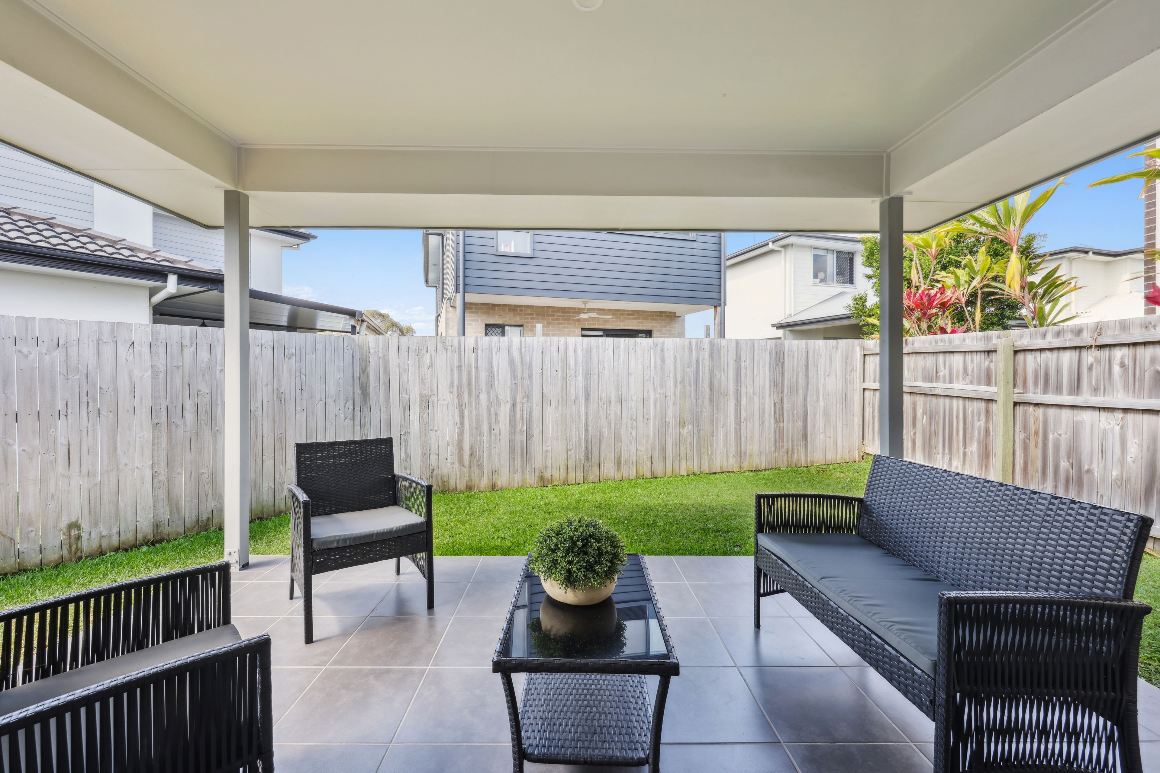 9 Parkland Avenue, Arundel, QLD 4214