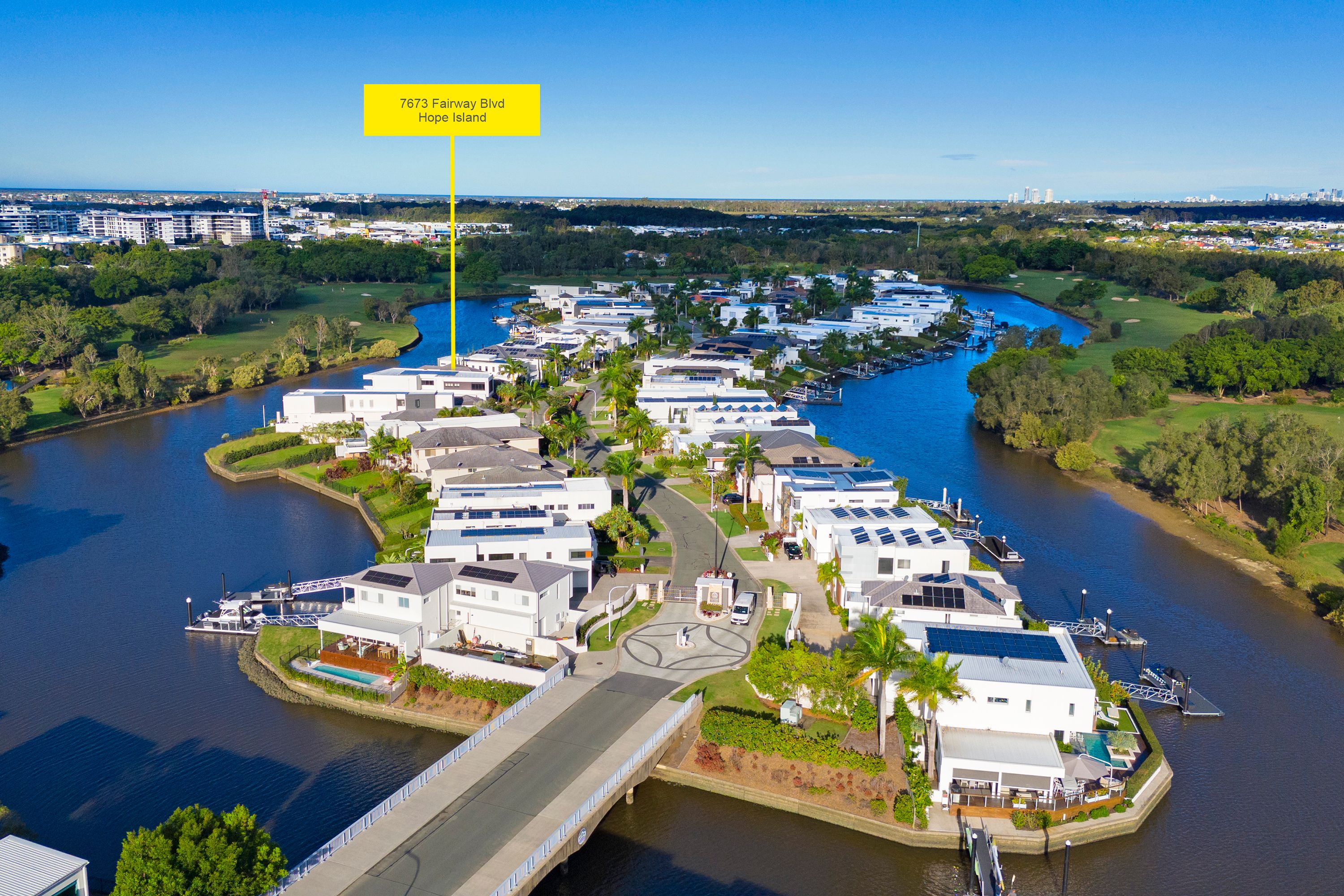 7673 Fairway Boulevard, Hope Island, QLD 4212