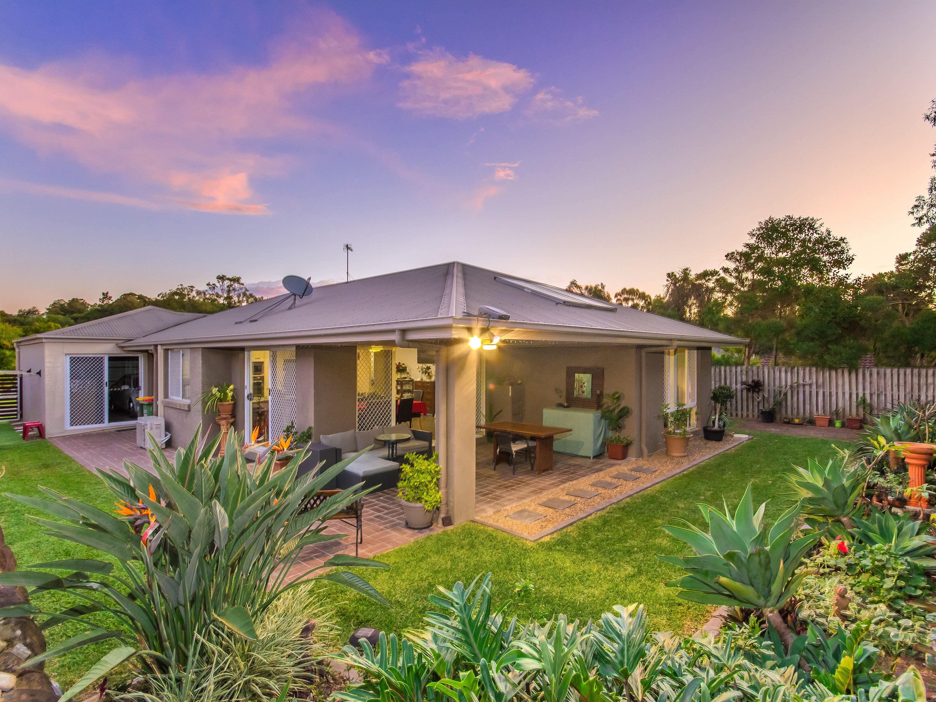 4 Bahkeeta Street, Oxenford, QLD 4210