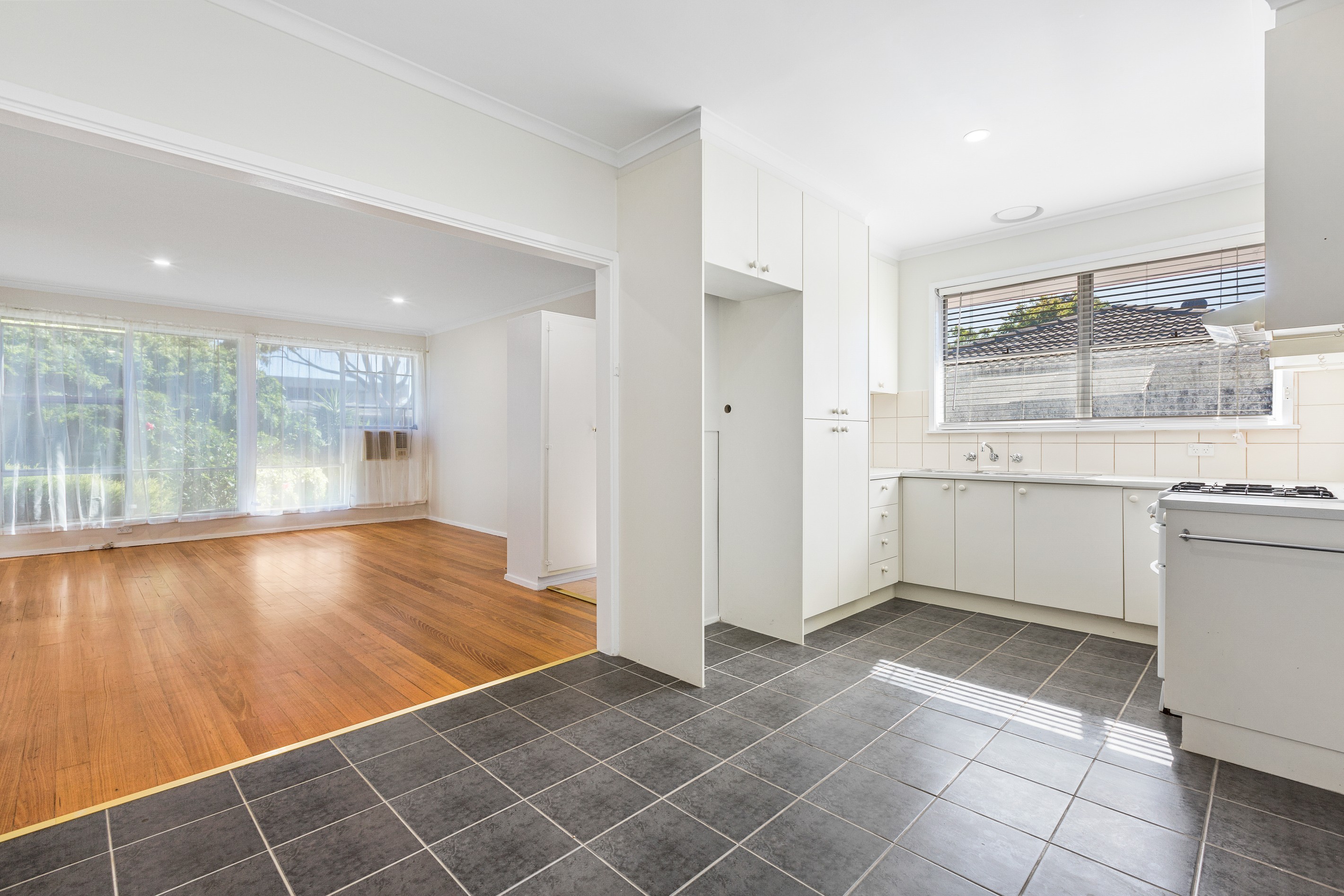 10 Forster Avenue, Frankston North, VIC 3200