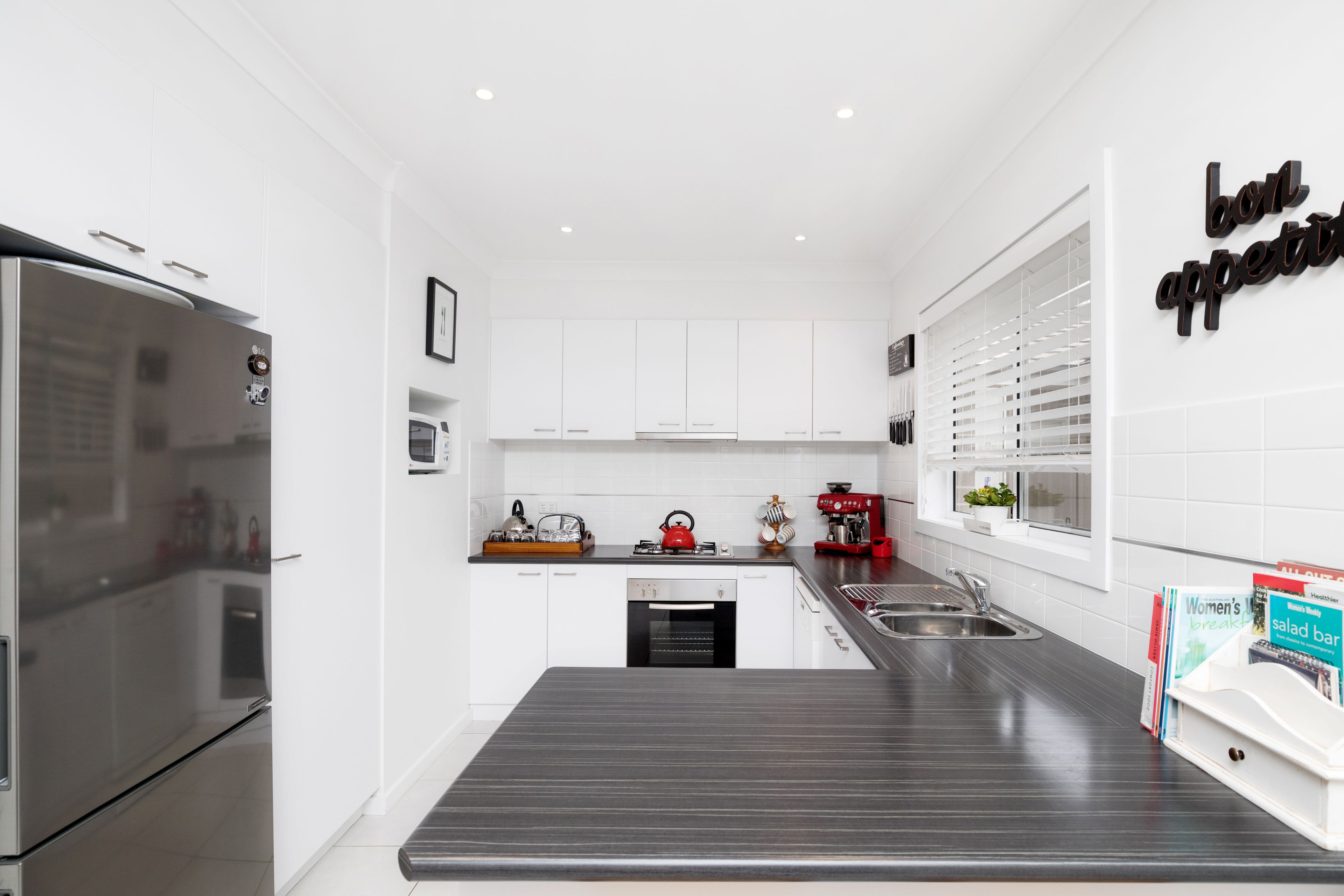 2/34 Barrington Street, Tatton, NSW 2650