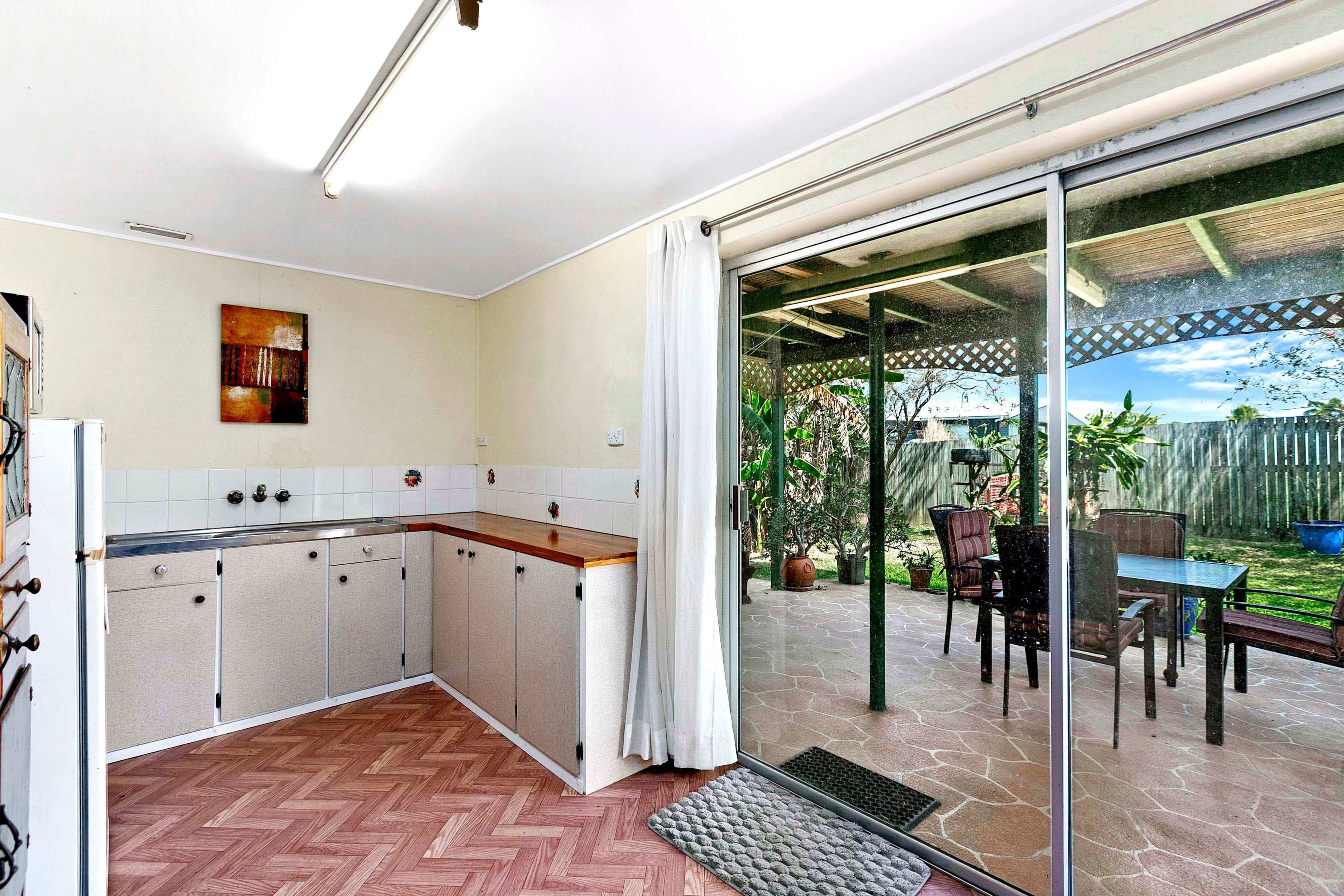 8 Leith Street — photo 17 of 25