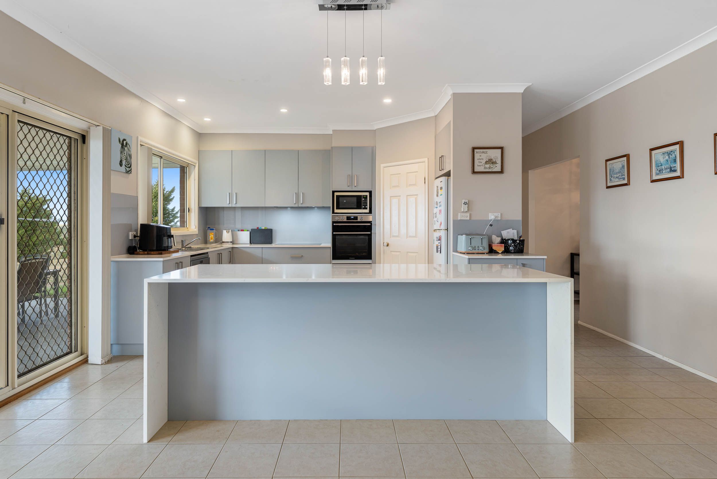 117 Merilla Lane, Parkesbourne Via — photo 4 of 17
