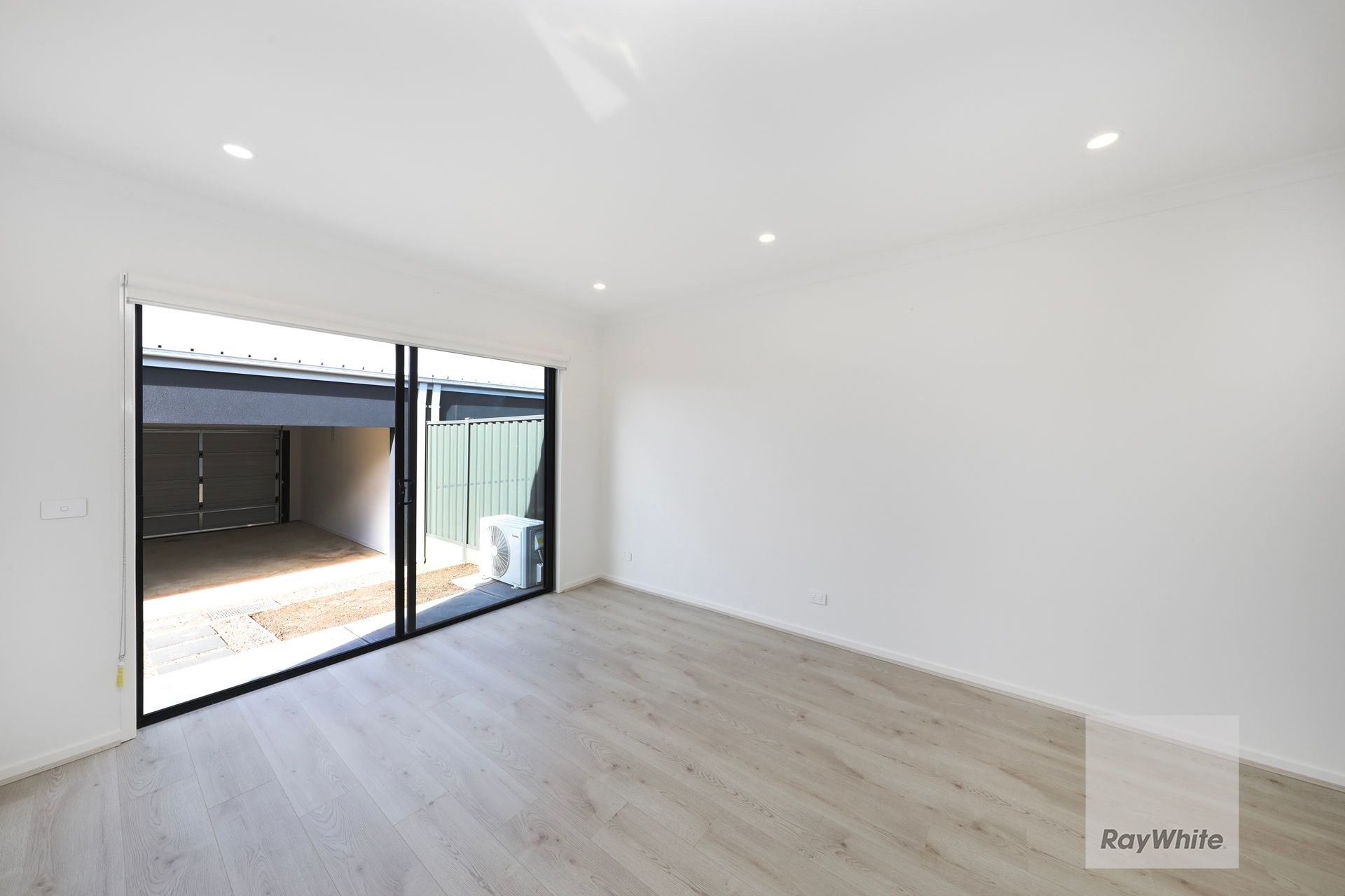 12 Cosgrove Drive — photo 3 of 14
