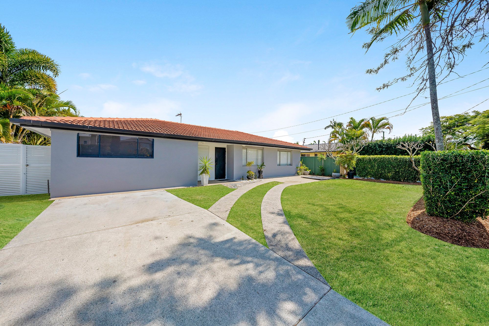 7 Savoy Drive, Broadbeach Waters, QLD 4218