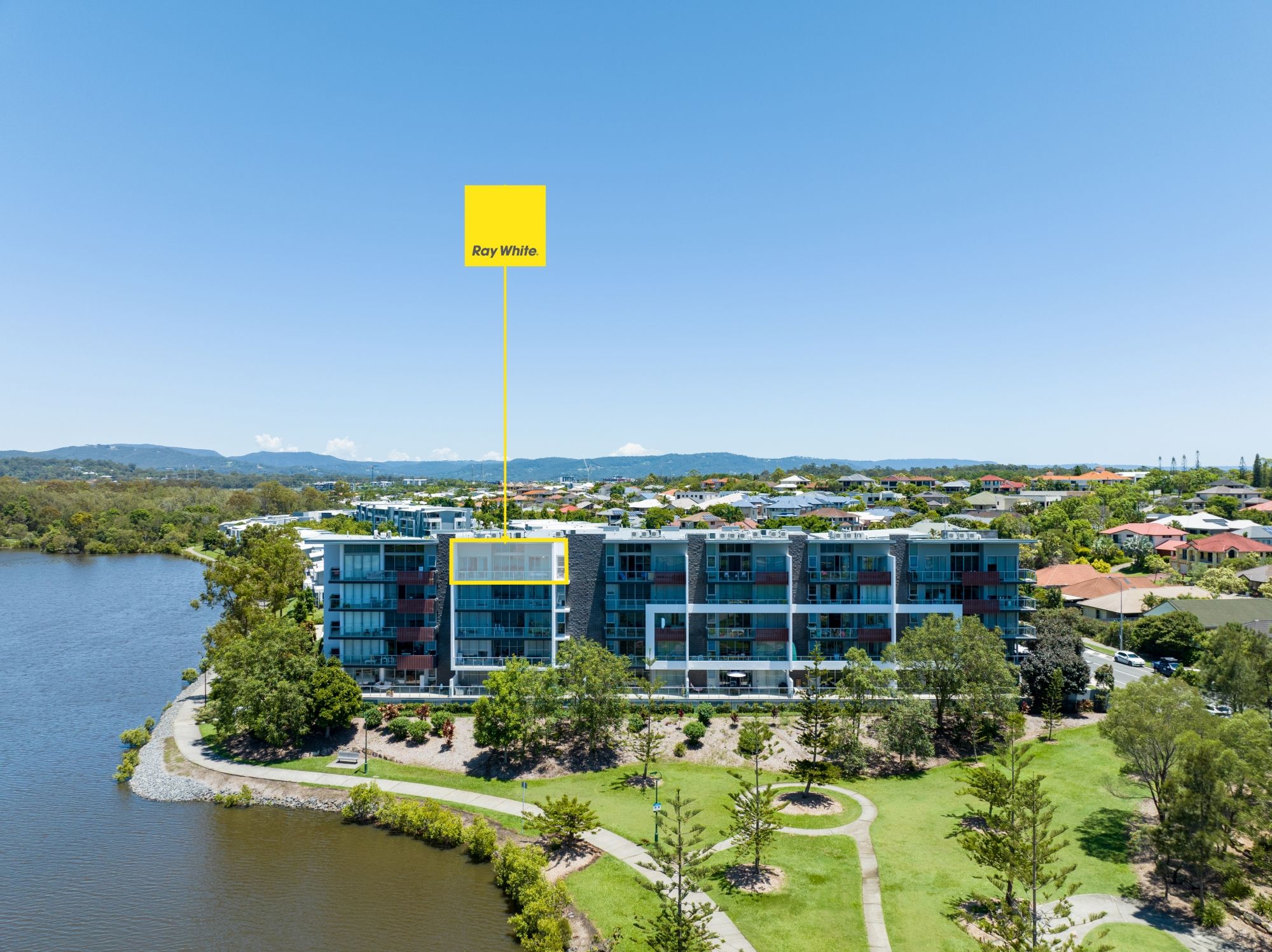 65 Varsity Parade, Varsity Lakes QLD 4227