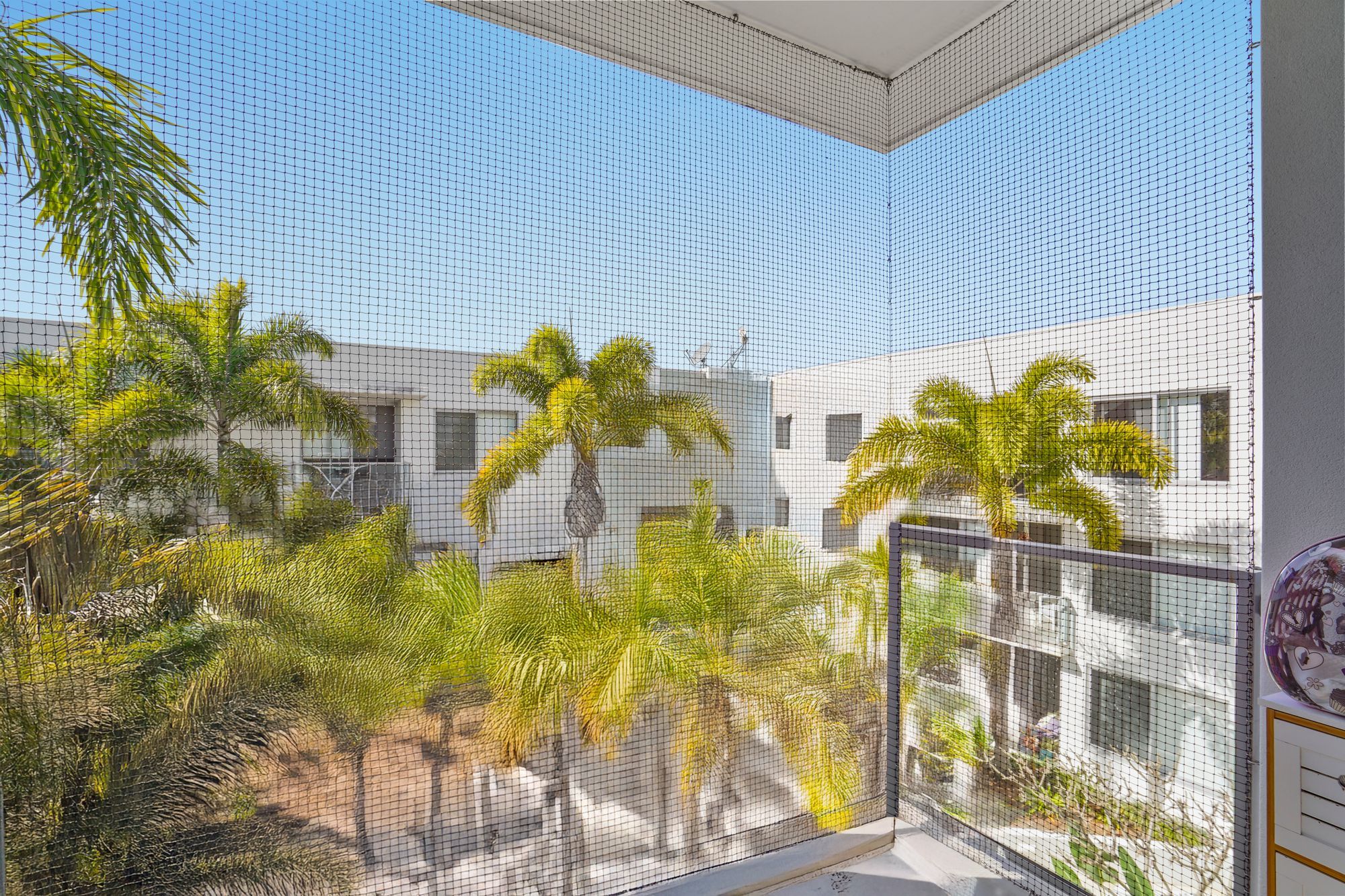 1302/6-8 Waterford Court — photo 4 of 20