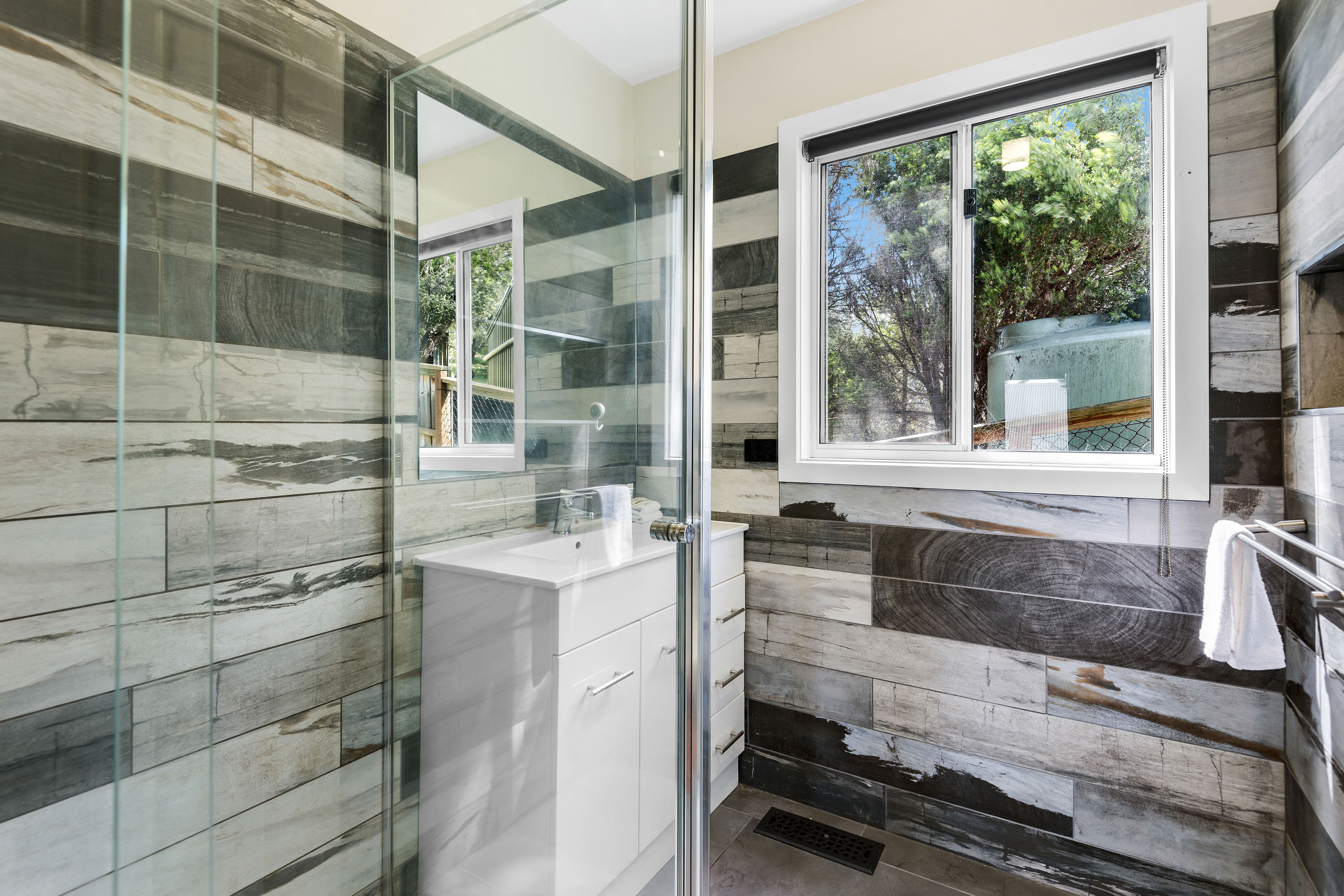 7 Sherwood Road — photo 13 of 22