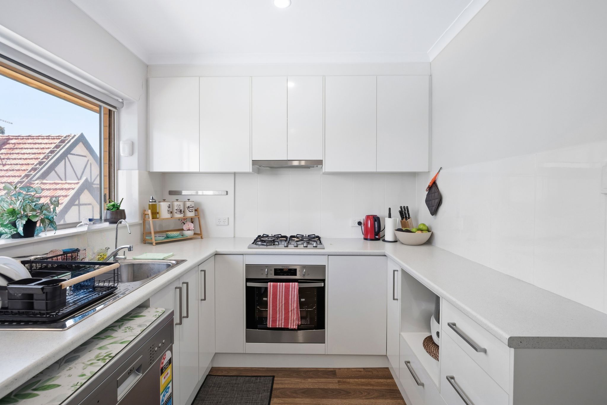4/114 Cashel Street — photo 5 of 10