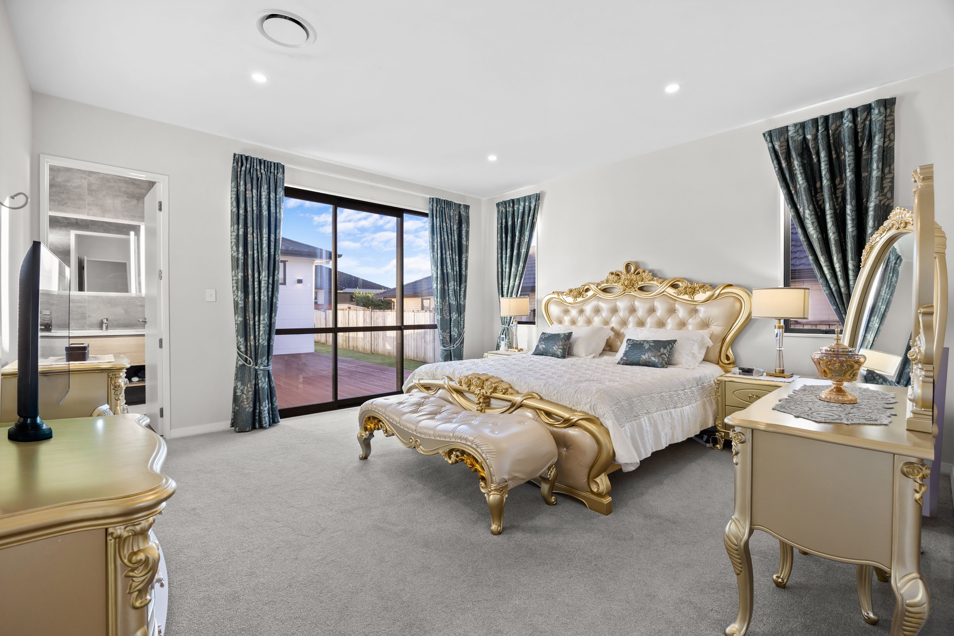 2 Walter Ruddock Avenue, Huapai, Rodney