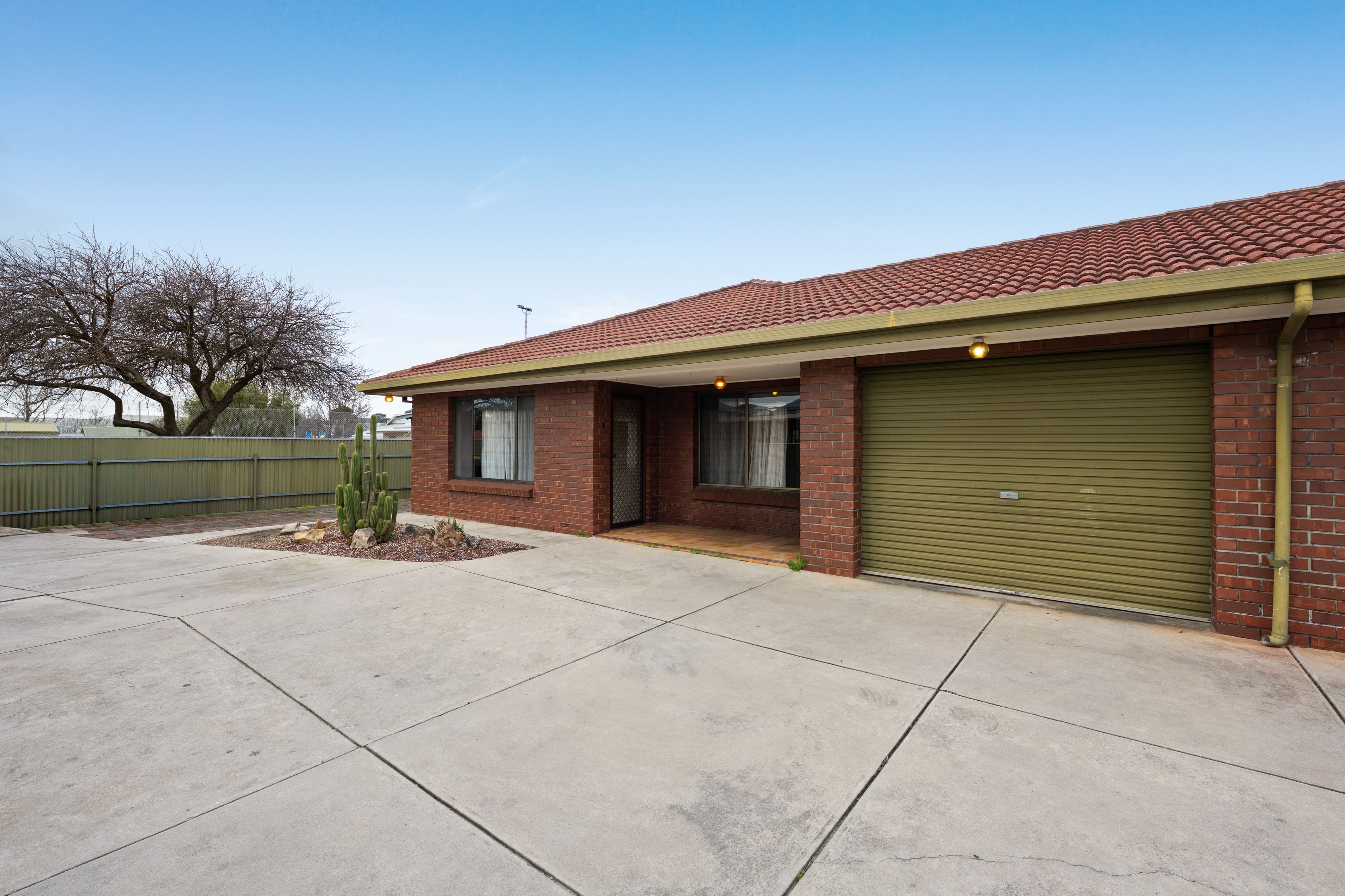 2 Rowney Avenue — photo 9 of 29