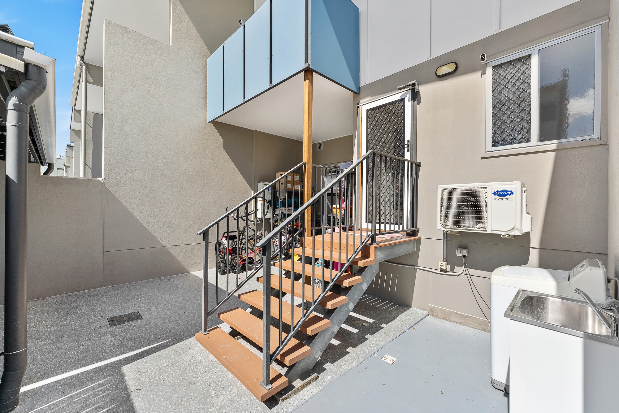 1/15 Bland Street, Coopers Plains, QLD 4108
