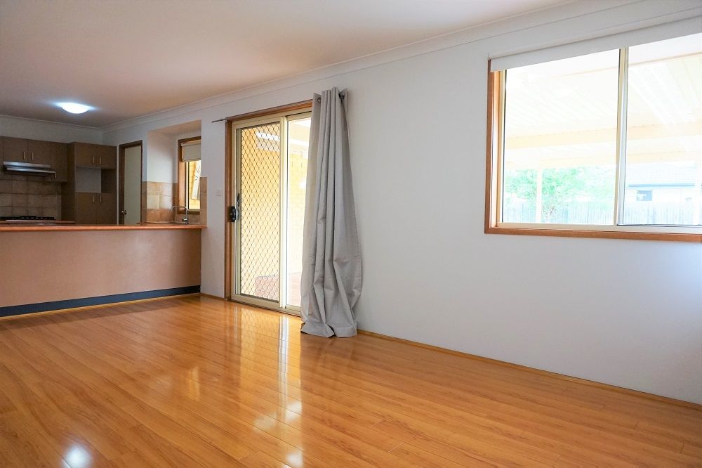 5 Thisbe Place, Rosemeadow, NSW 2560