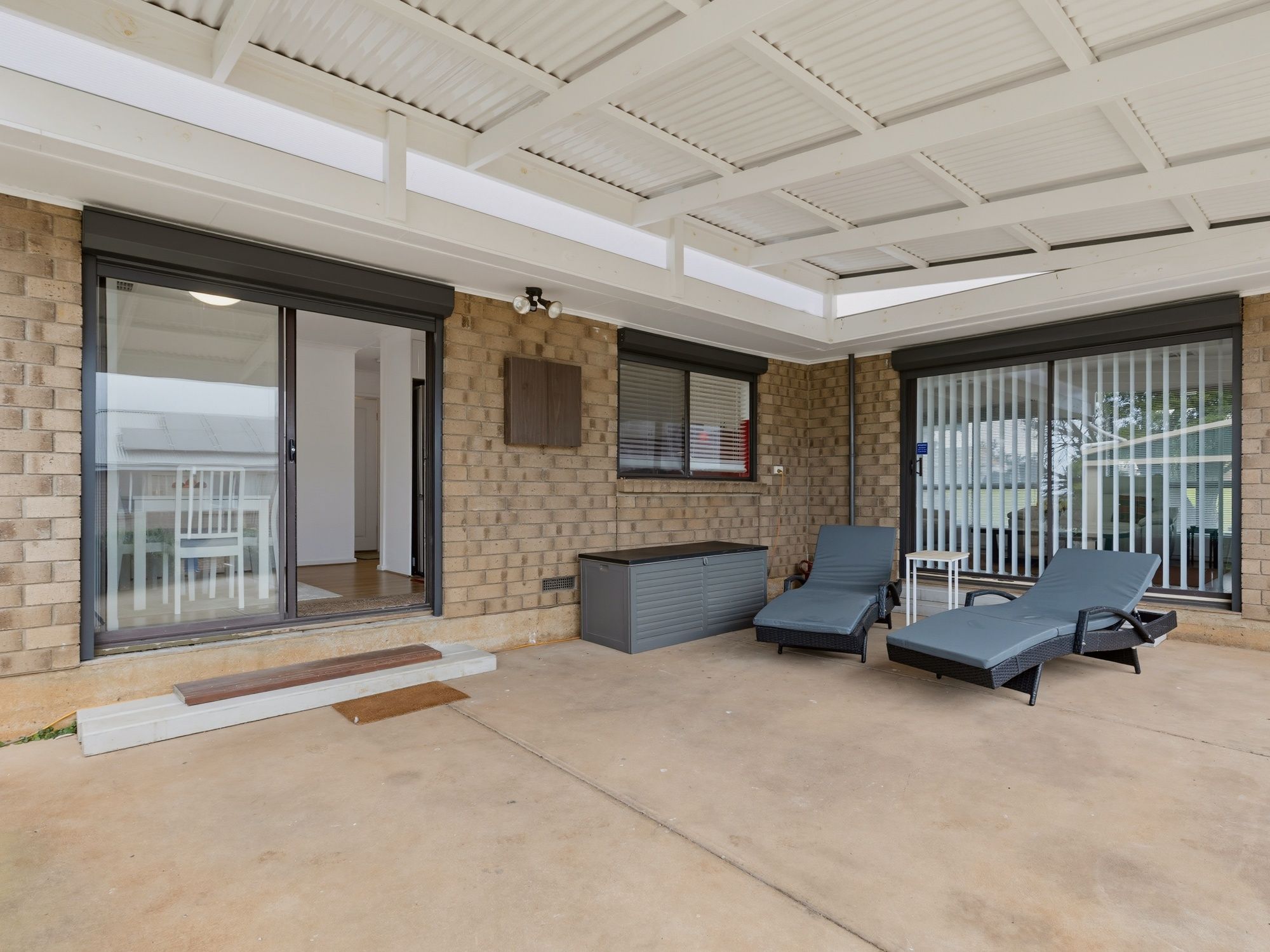 360 Honeypot Road — photo 14 of 19