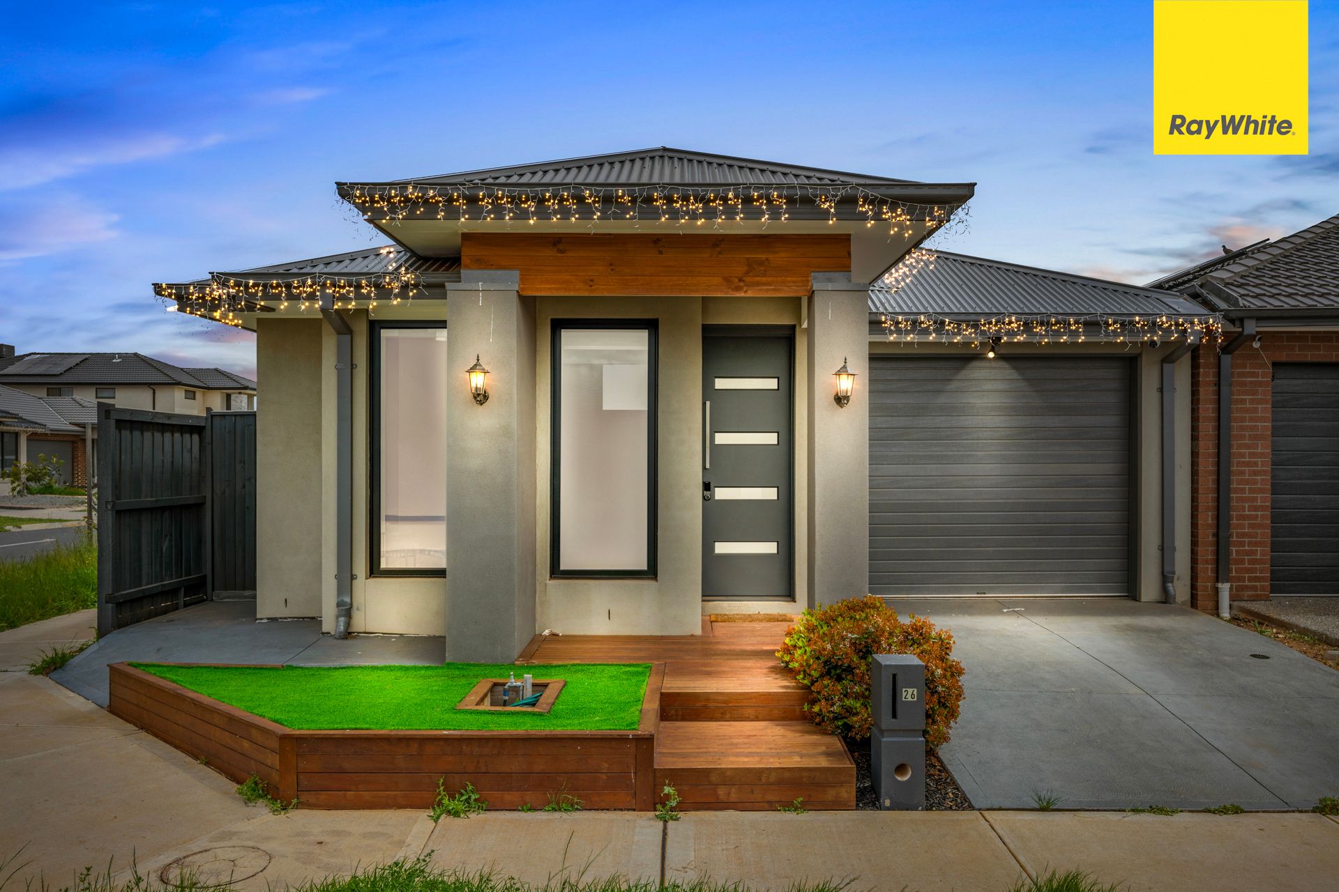 26 Huntingfield Street , THORNHILL PARK VIC 3335