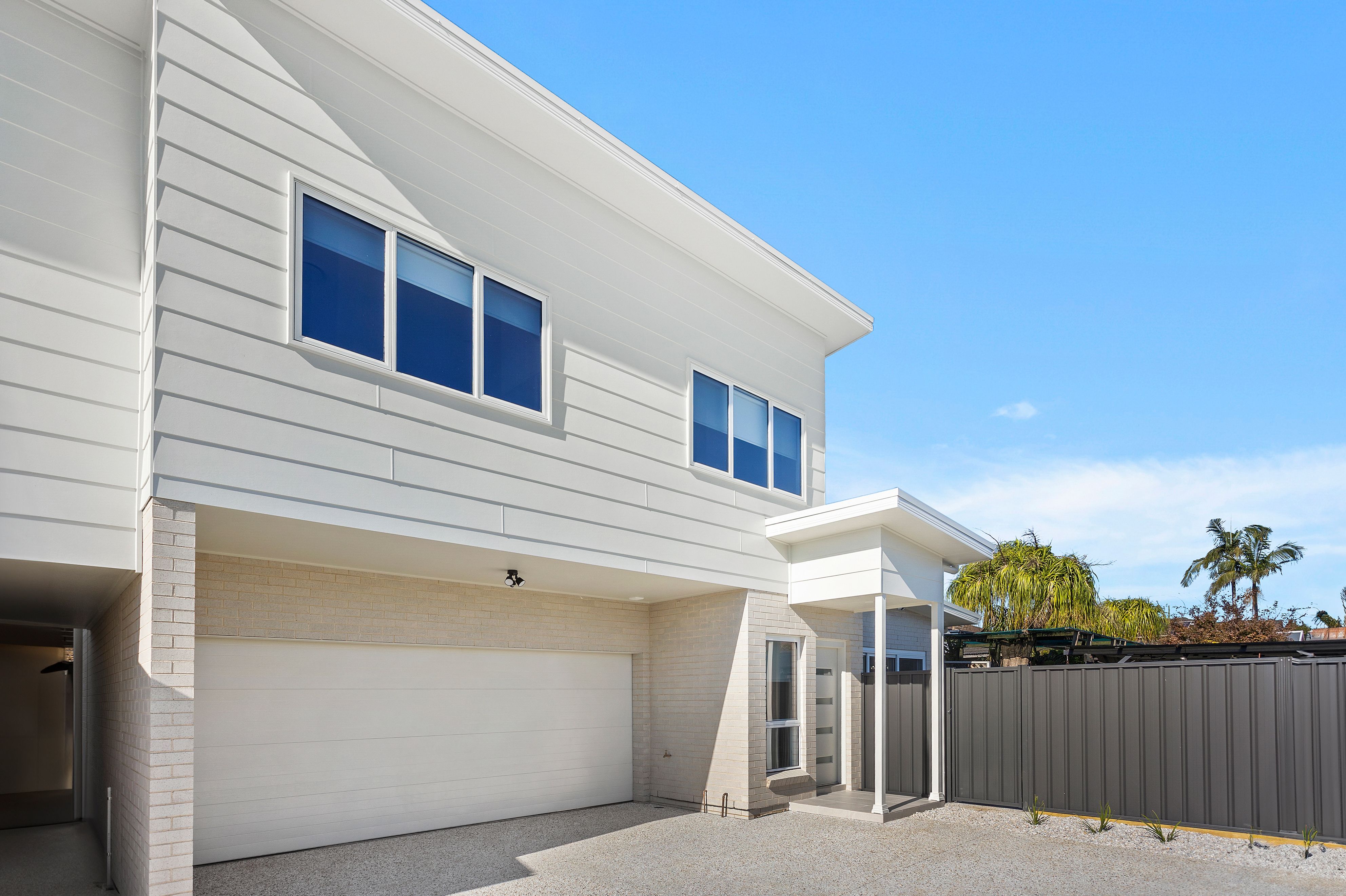 3/7 Hopetoun Street — photo from Ray White Albion Park