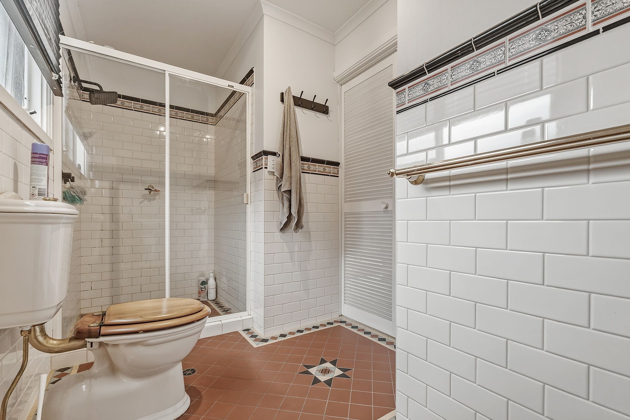 2 Birkdale Close — photo 16 of 24