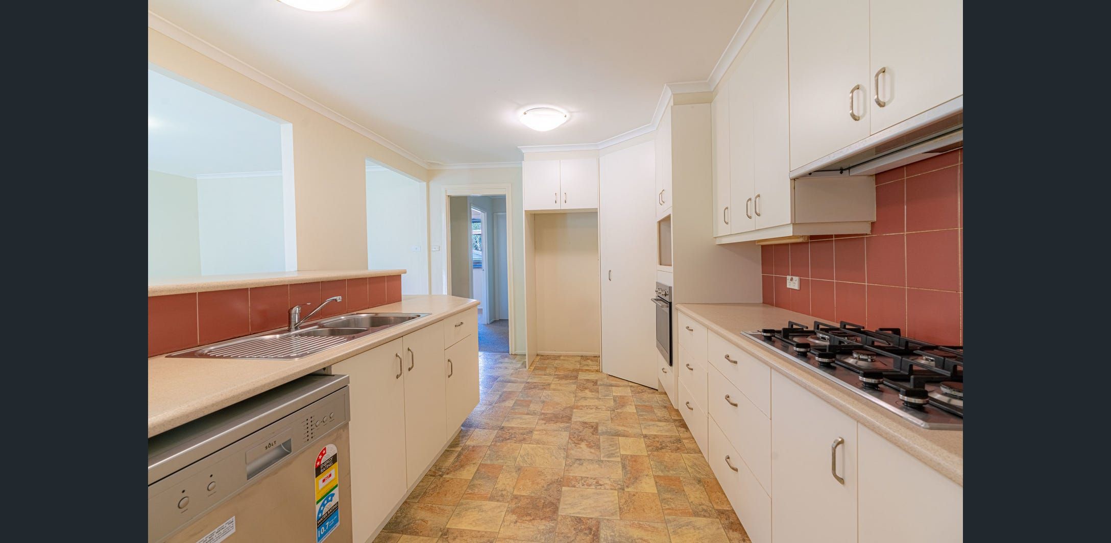246 The Parkway, Bradbury, NSW 2560