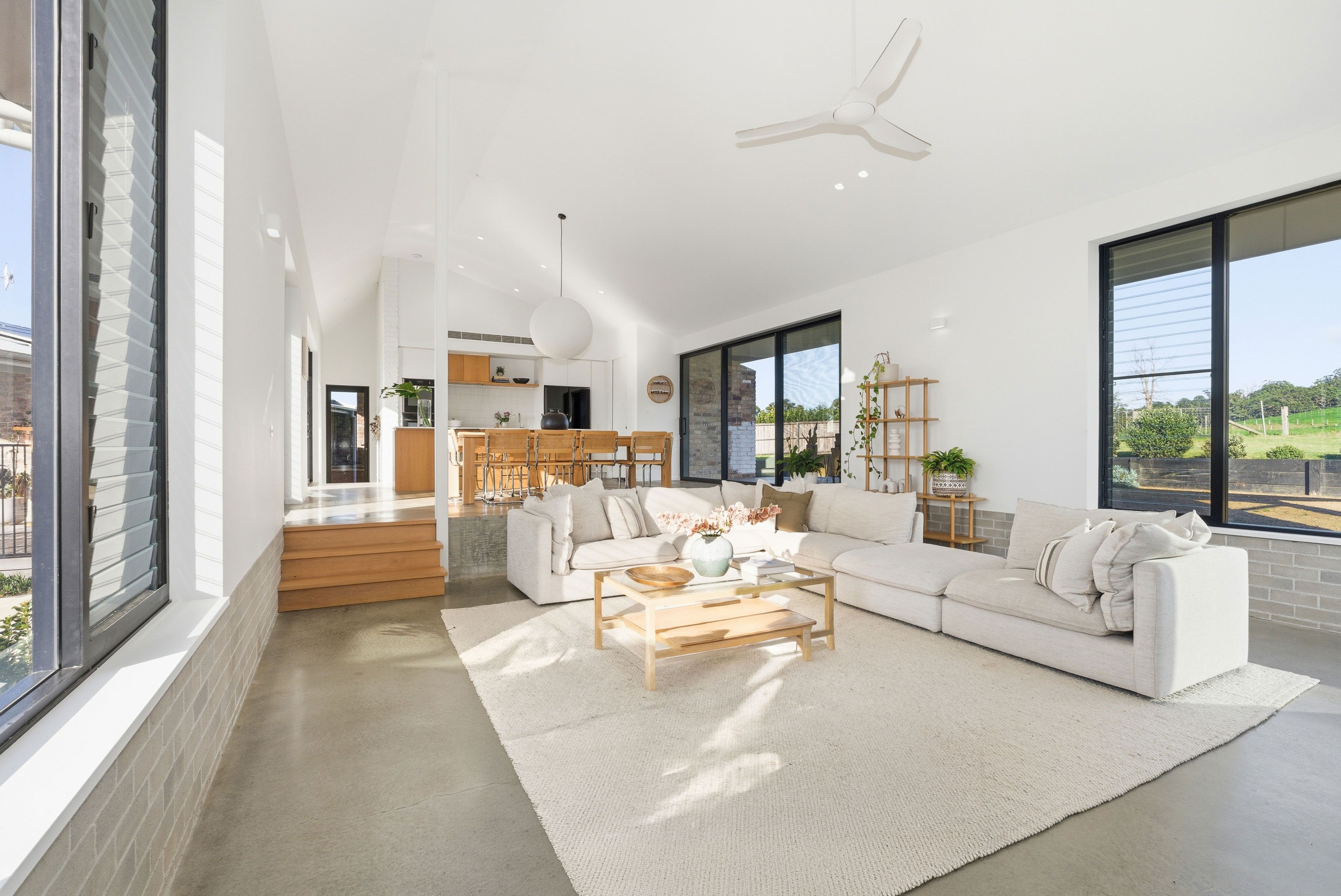 59 Parker Crescent — photo 4 of 18
