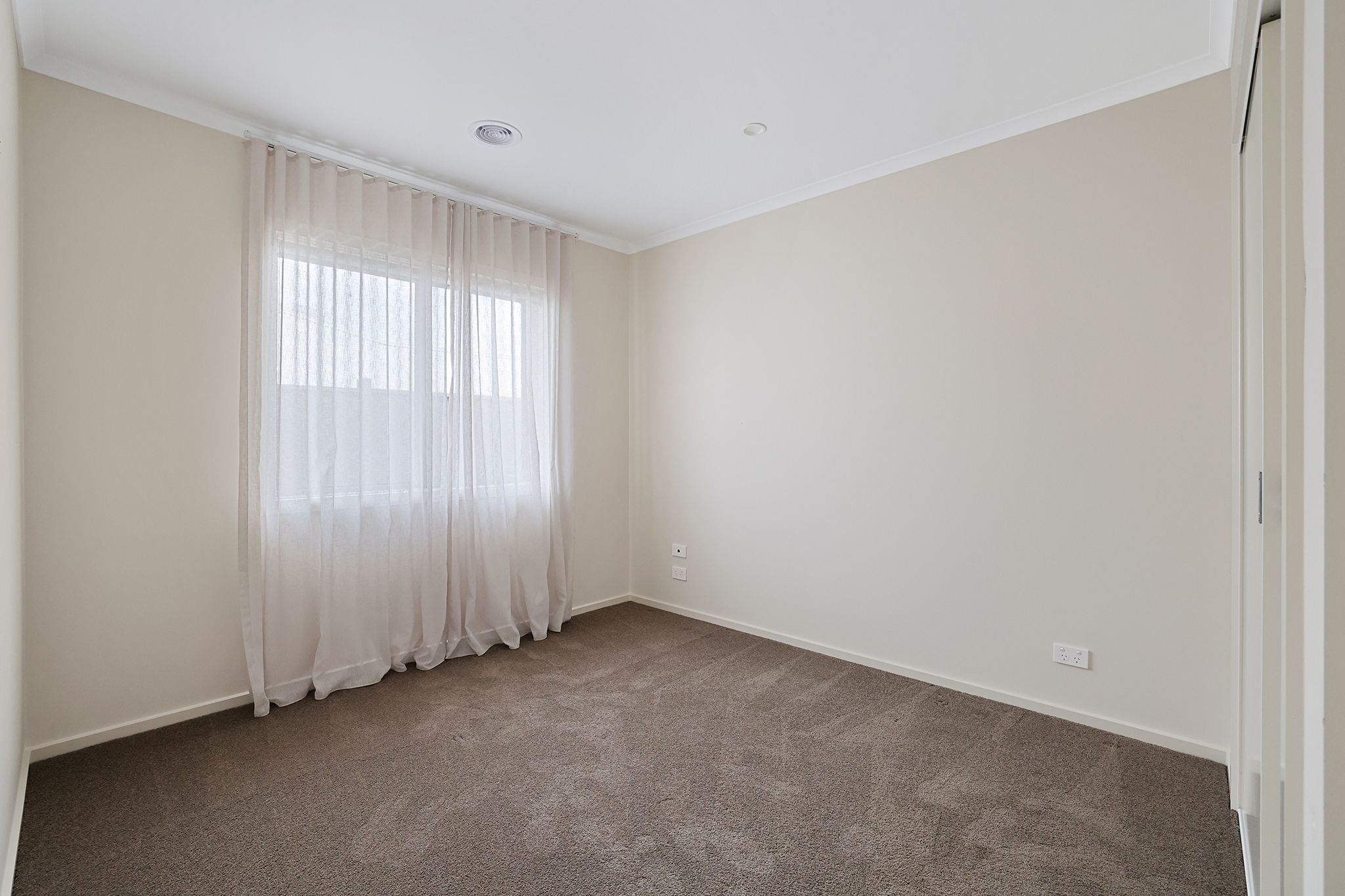 18 Illawarra Boulevard — photo 10 of 30