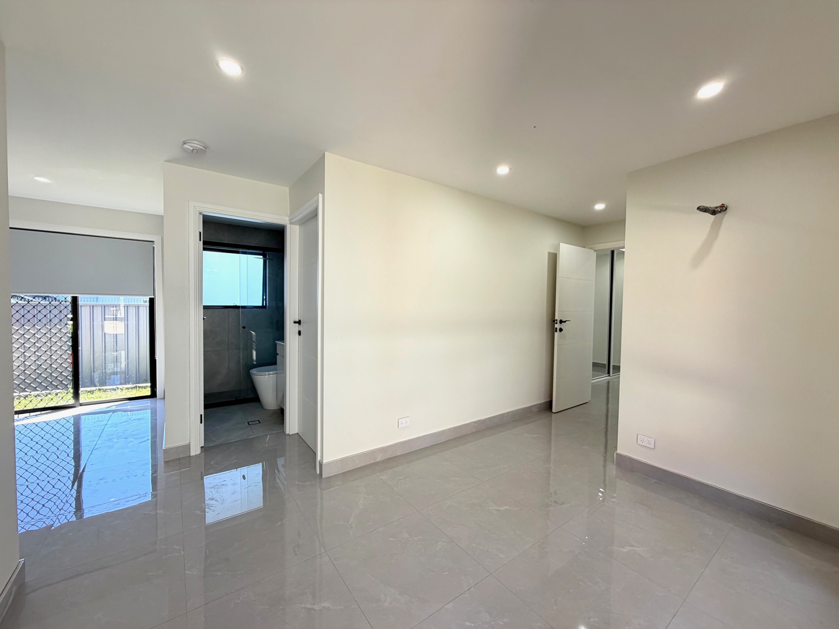 A/8 Lowry Street, Mount Lewis, NSW 2190