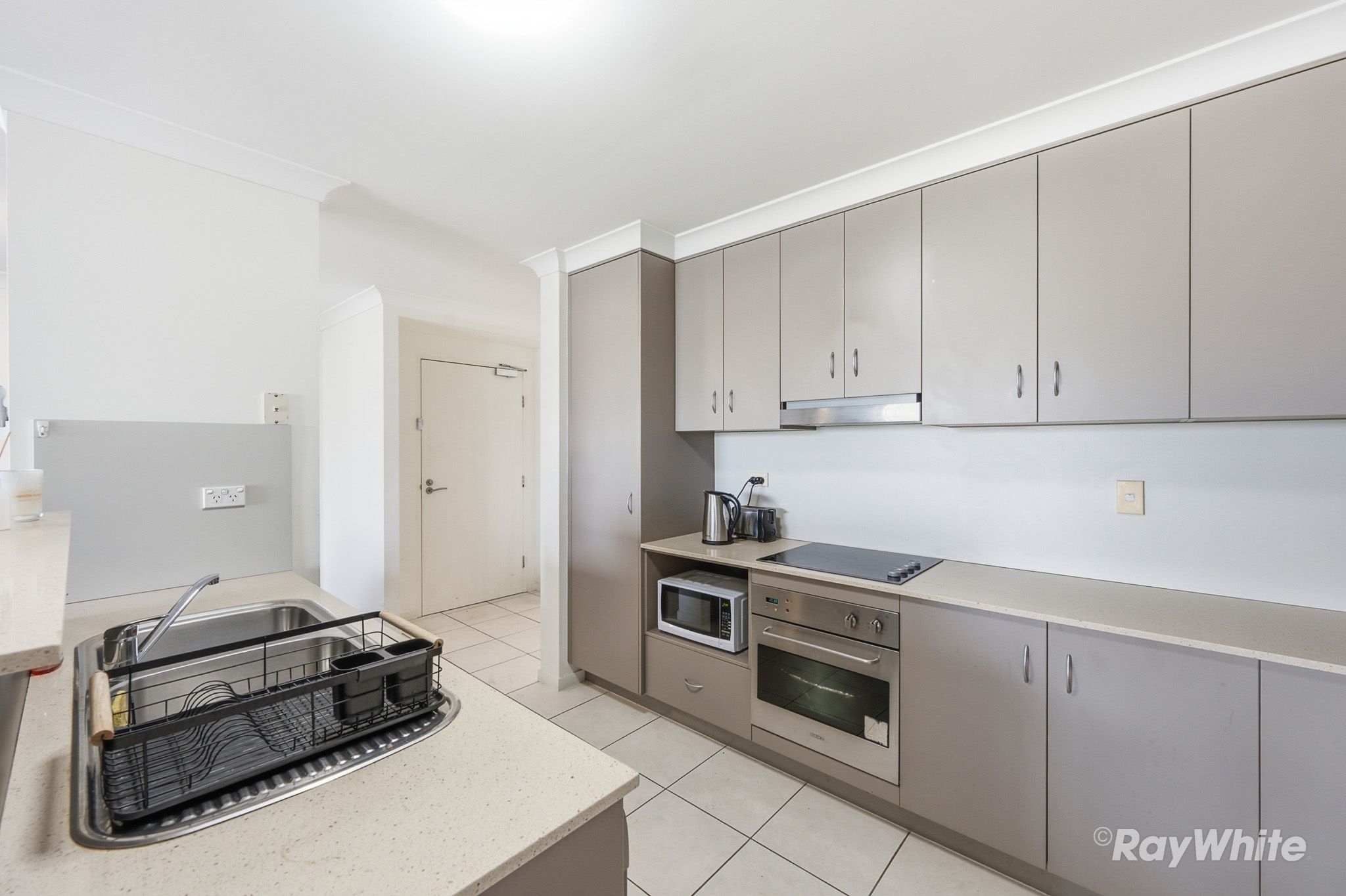 29/22 Barney Street — photo 5 of 16