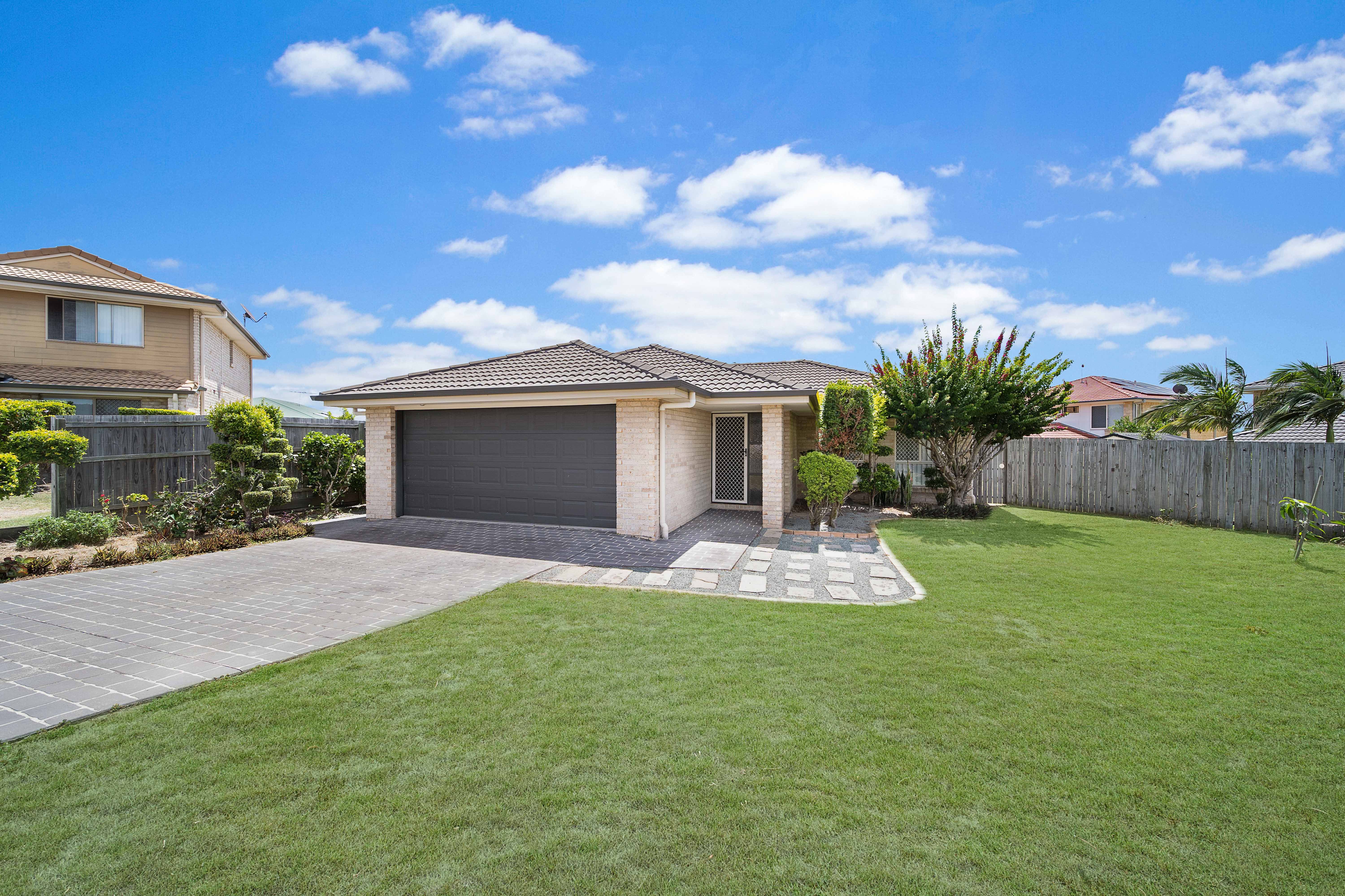 11 Fordham Court, Regents Park, QLD 4118