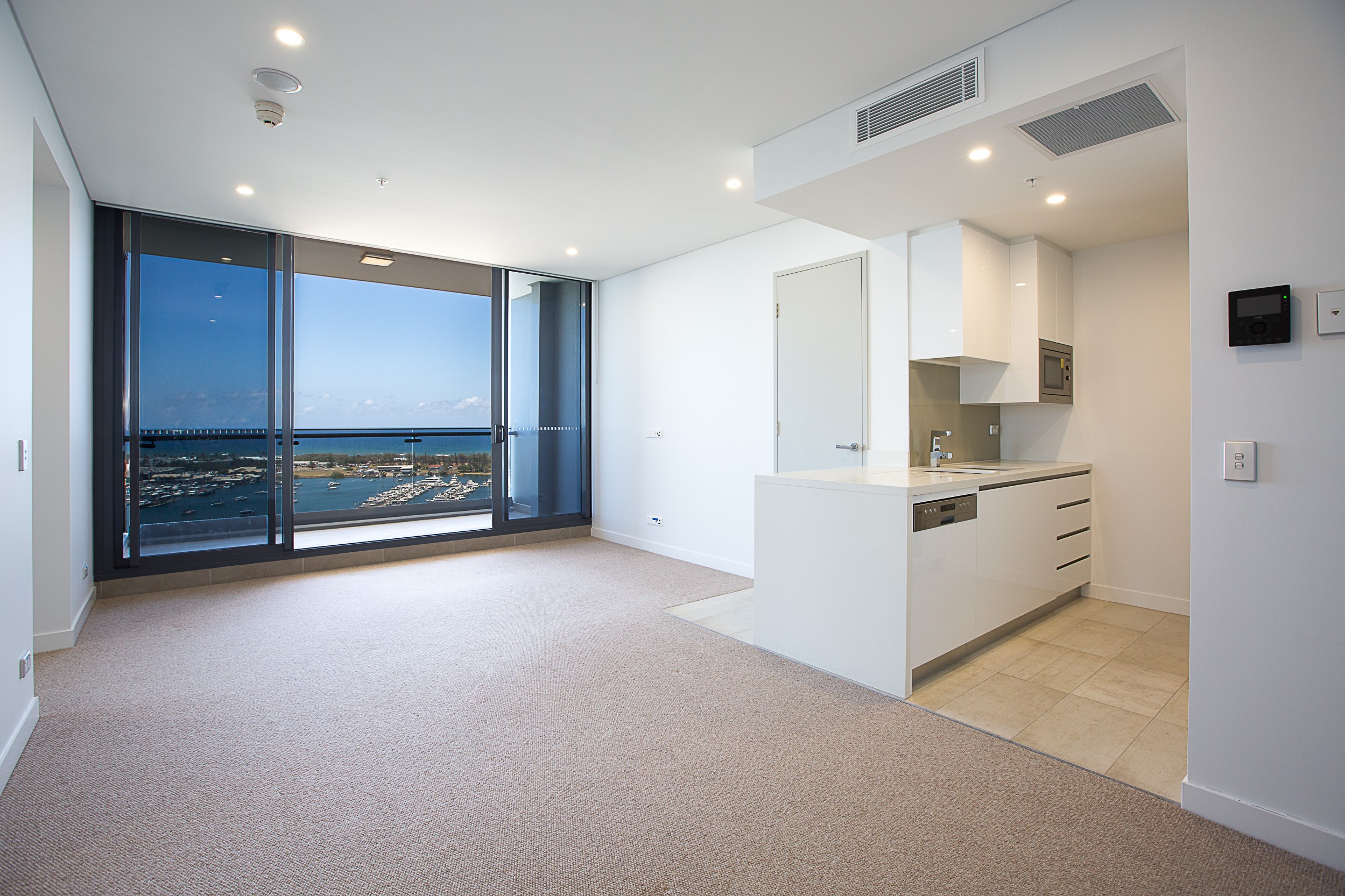 2004/2 Como Crescent, Southport, QLD 4215