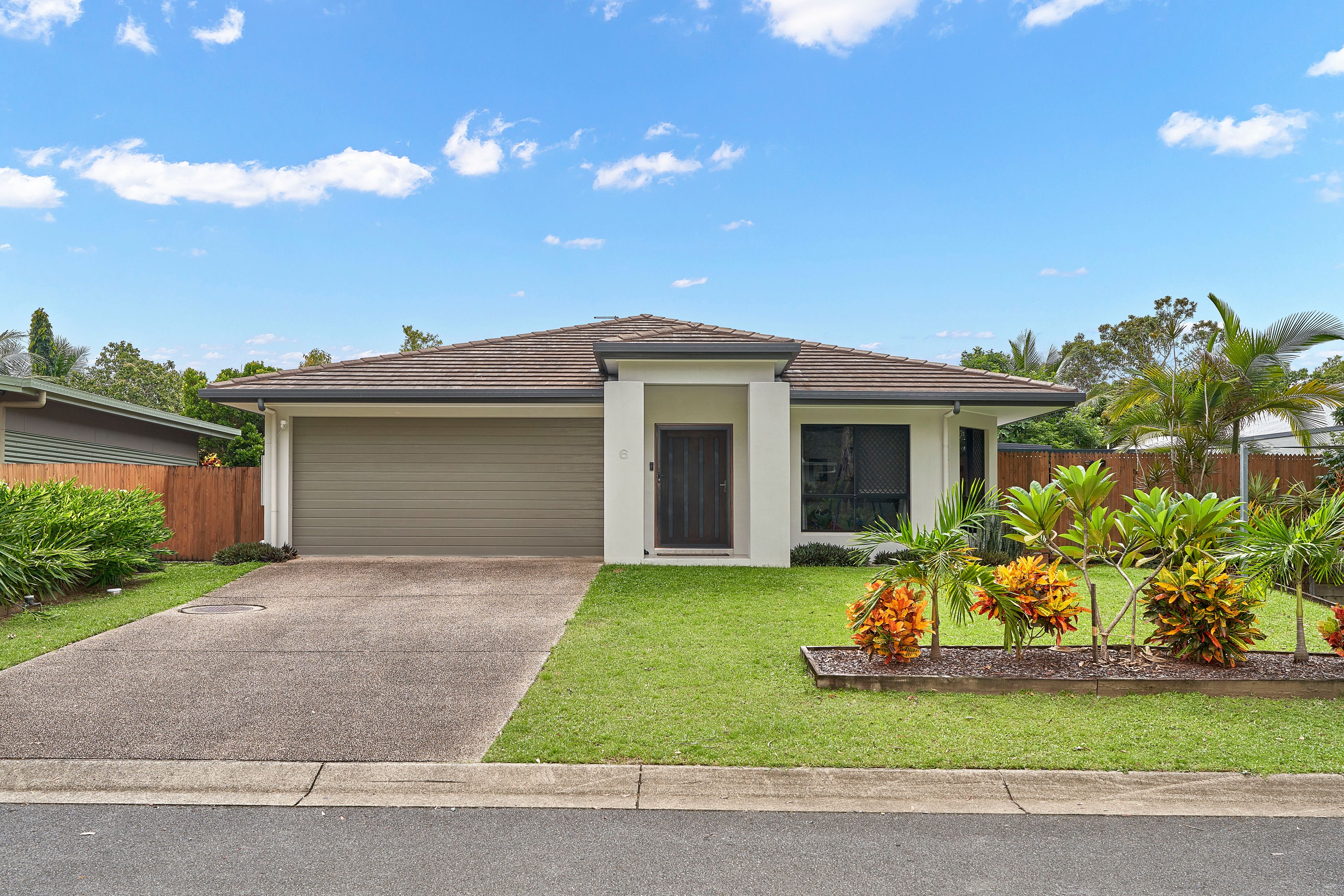 6 Devlex Court, Machans Beach, QLD 4878 - Leased House - Ray White Cairns