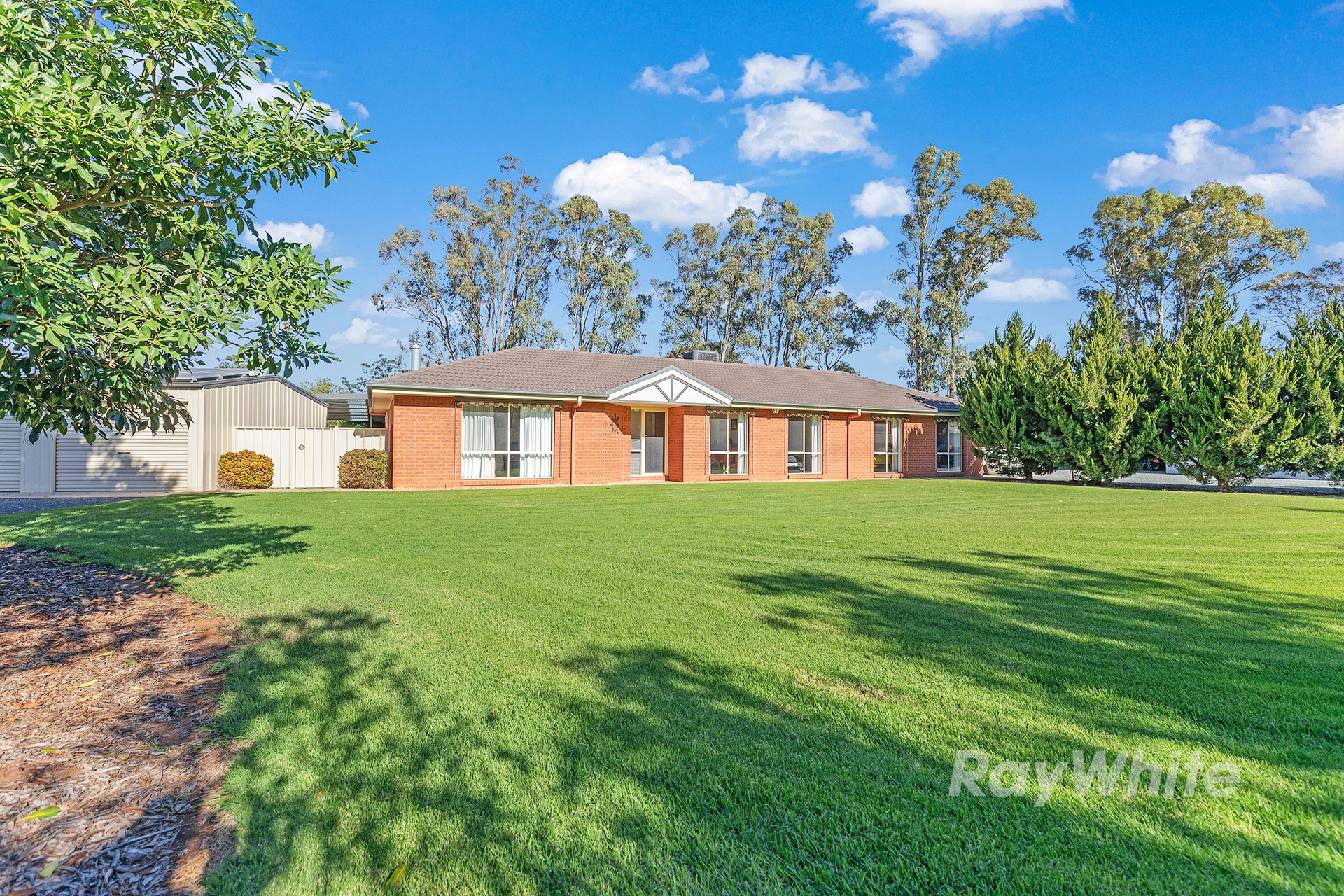 65 Waterman Lane, Ballendella, VIC 3561