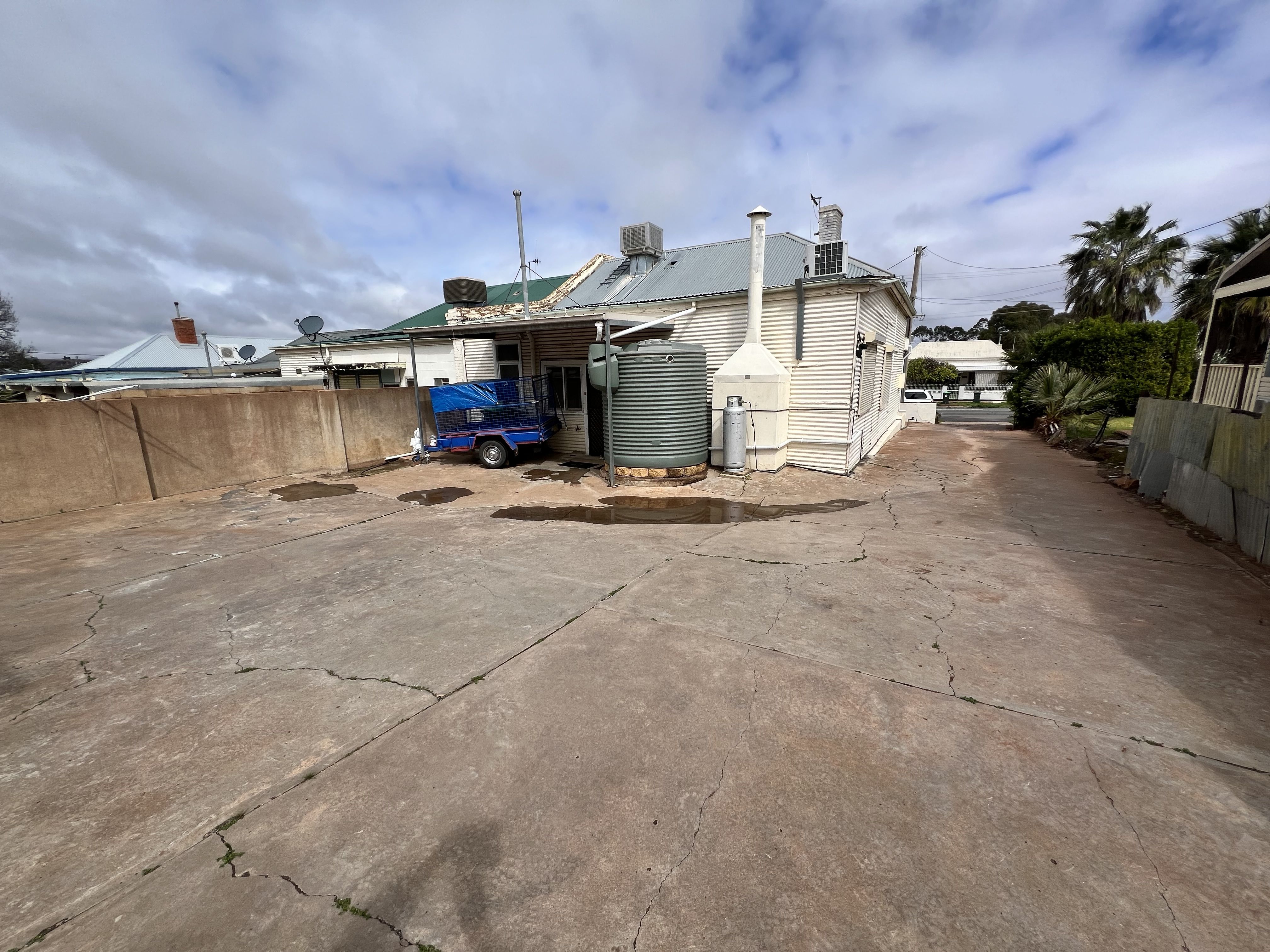 330 Oxide Street — photo 13 of 14