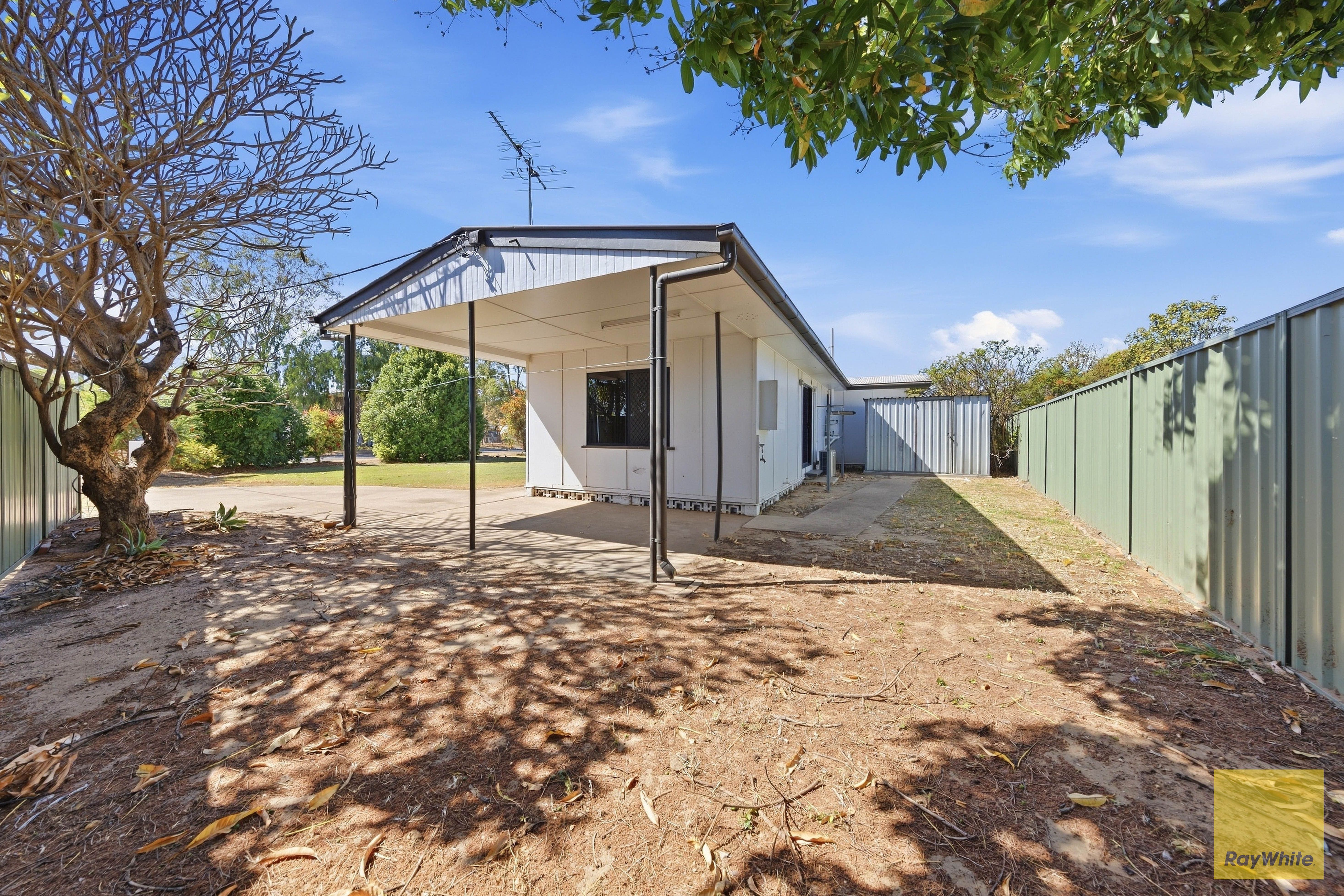 4 Racecourse Road — photo 3 of 14