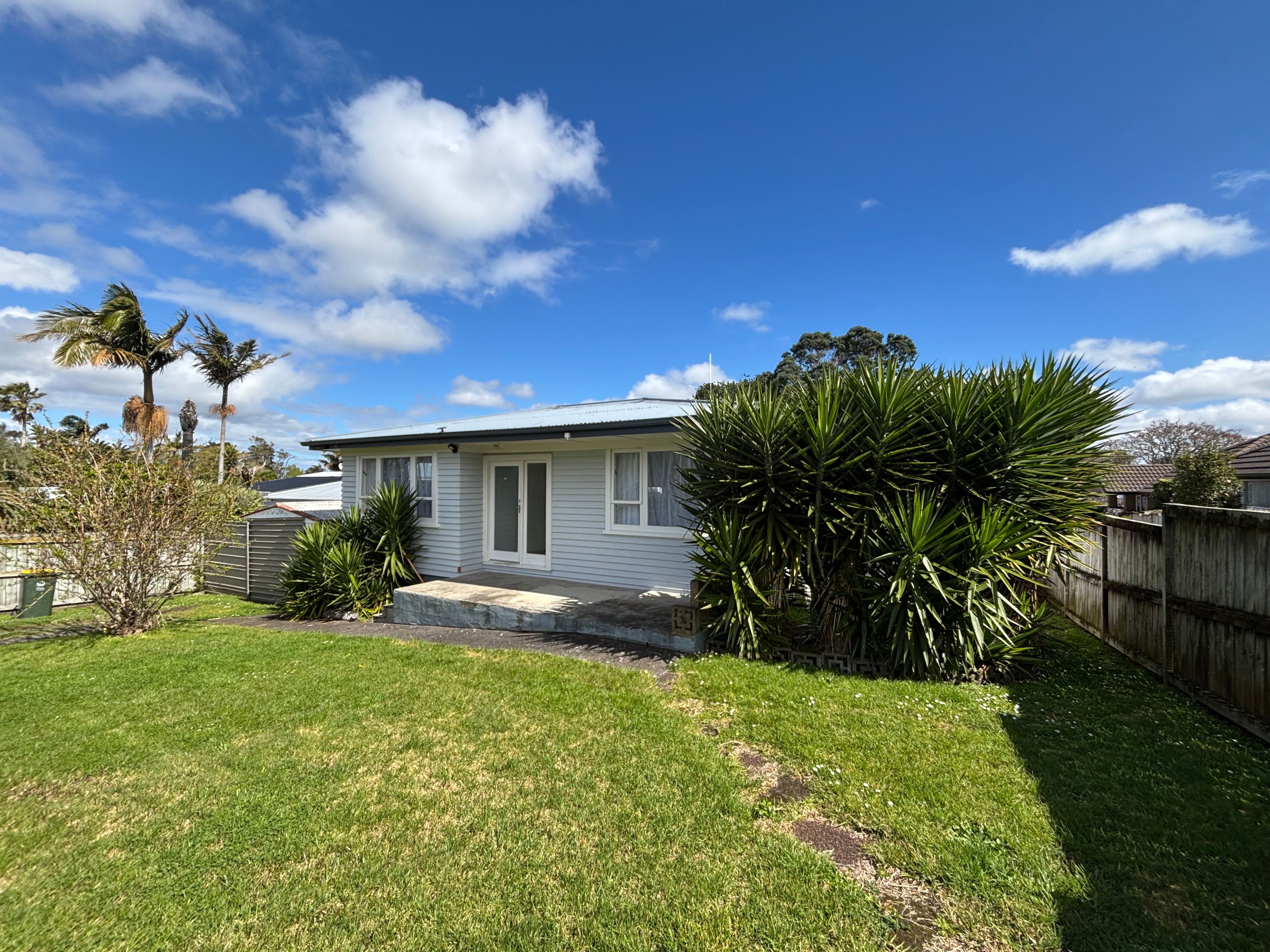 28 Sunkist Bay Road, Beachlands, Manukau City
