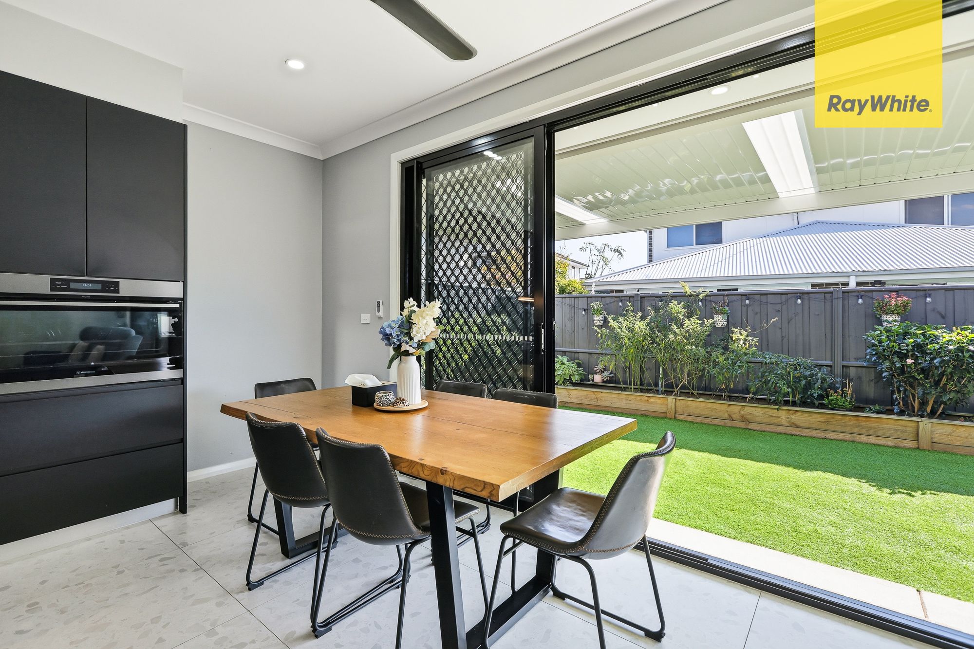 12 Bluetongue Street (Melonba) — photo 10 of 28