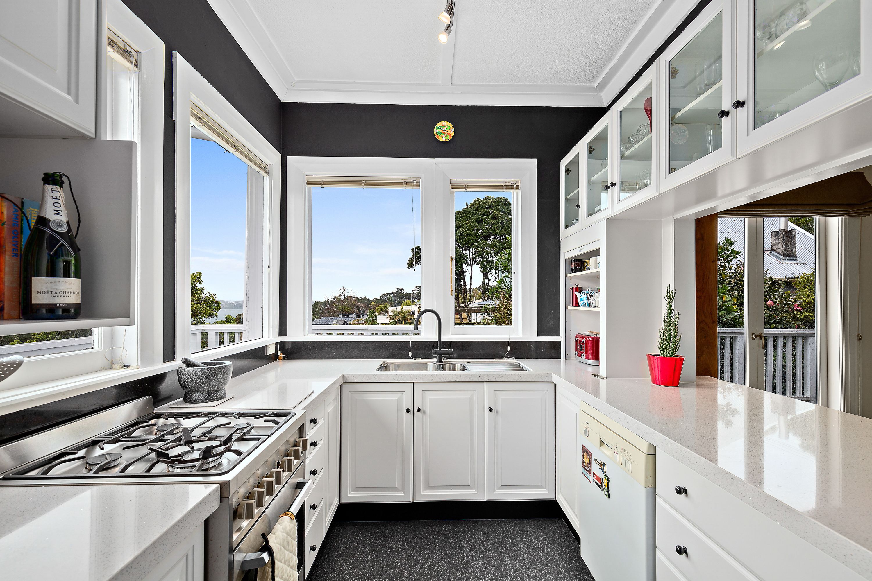 1/10 Rawene Road, Birkenhead, North Shore City