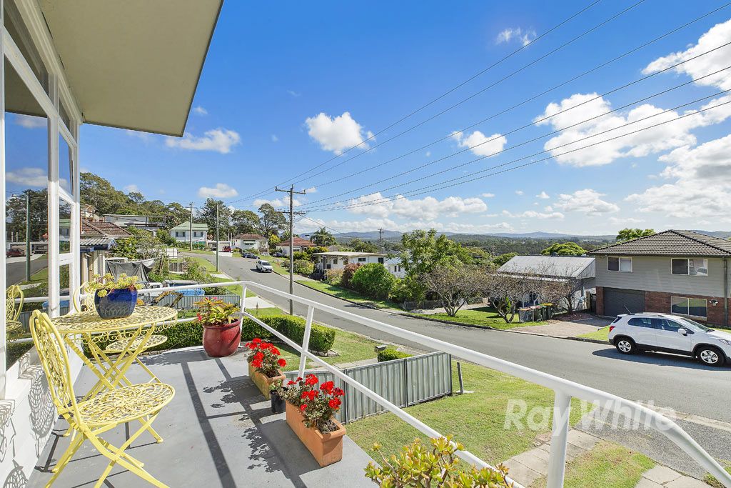 10 Warhurst Avenue, Toronto, NSW 2283