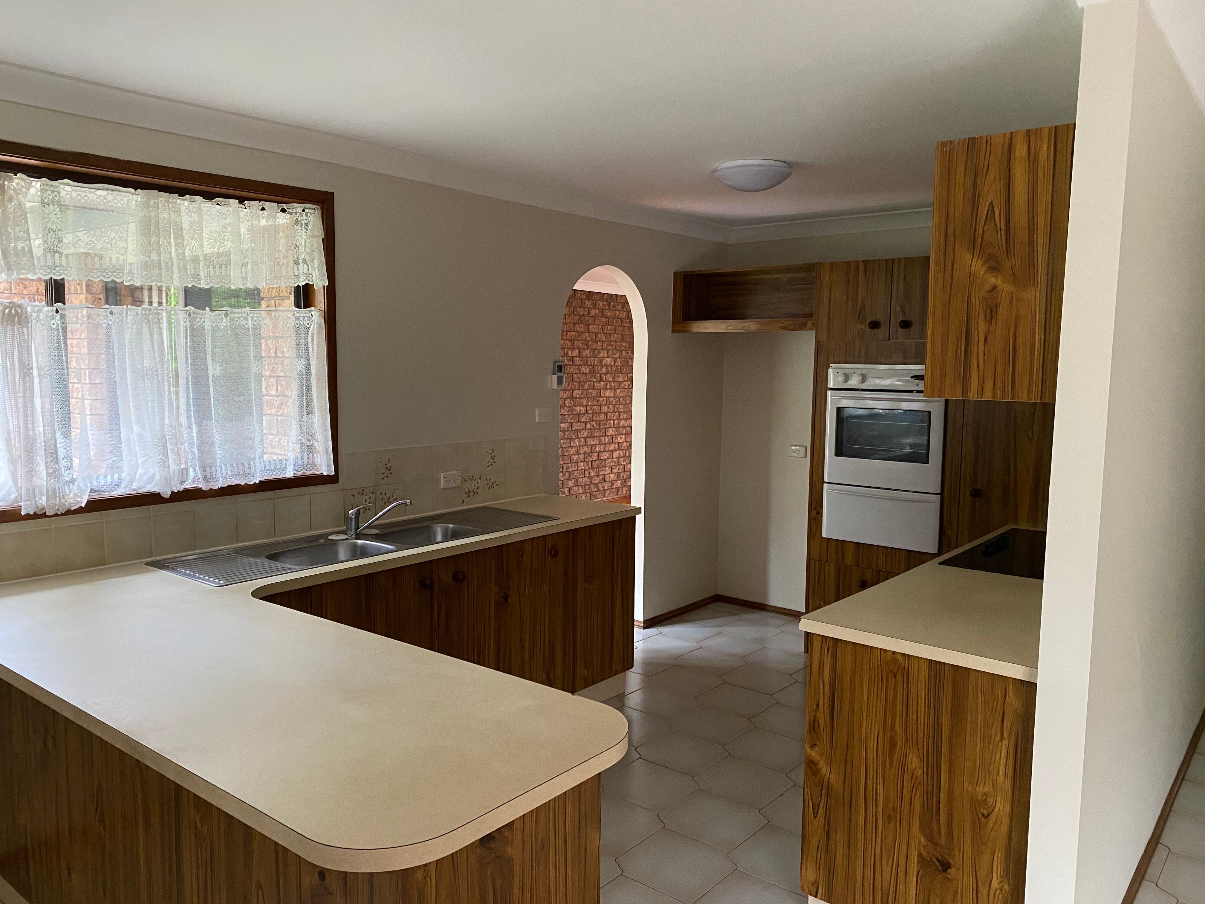 15 Janita Place, Bossley Park, NSW 2176