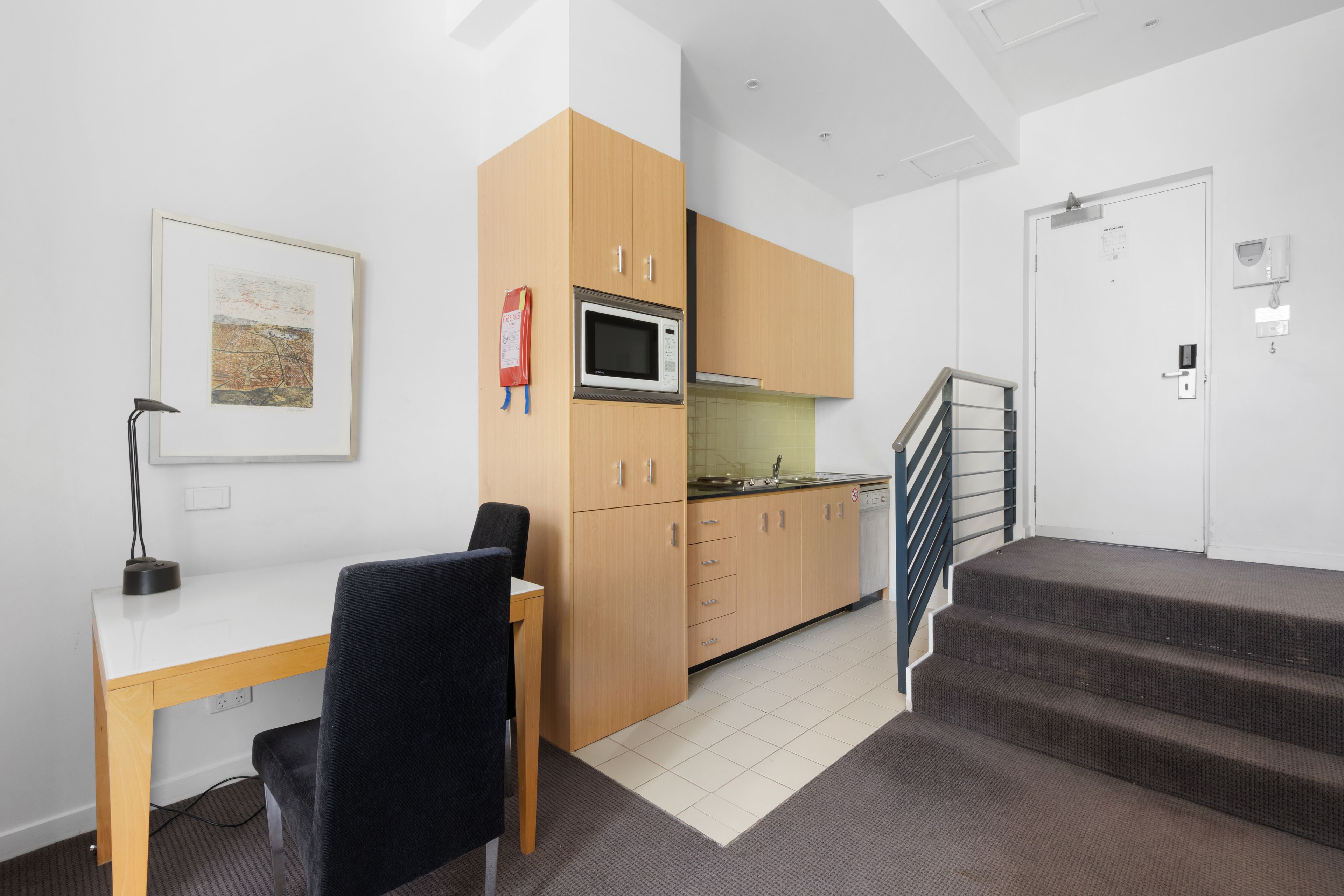 112/394 Collins Street — photo 4 of 9