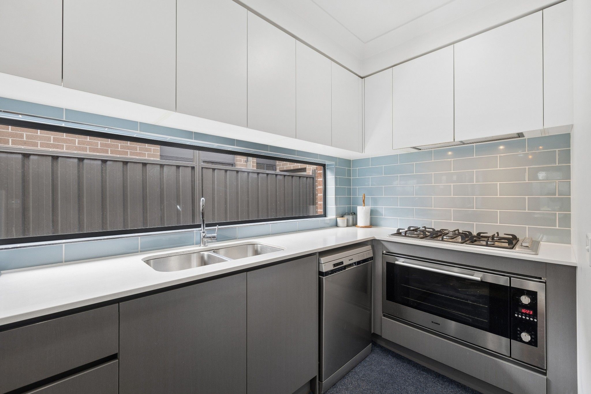 9 Constance Street — photo 10 of 30