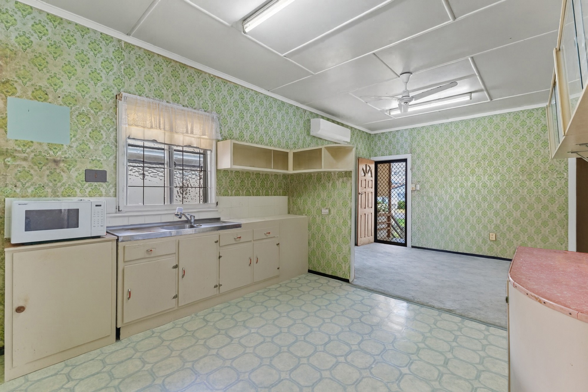 24 Pearl Street, Scarborough, QLD 4020