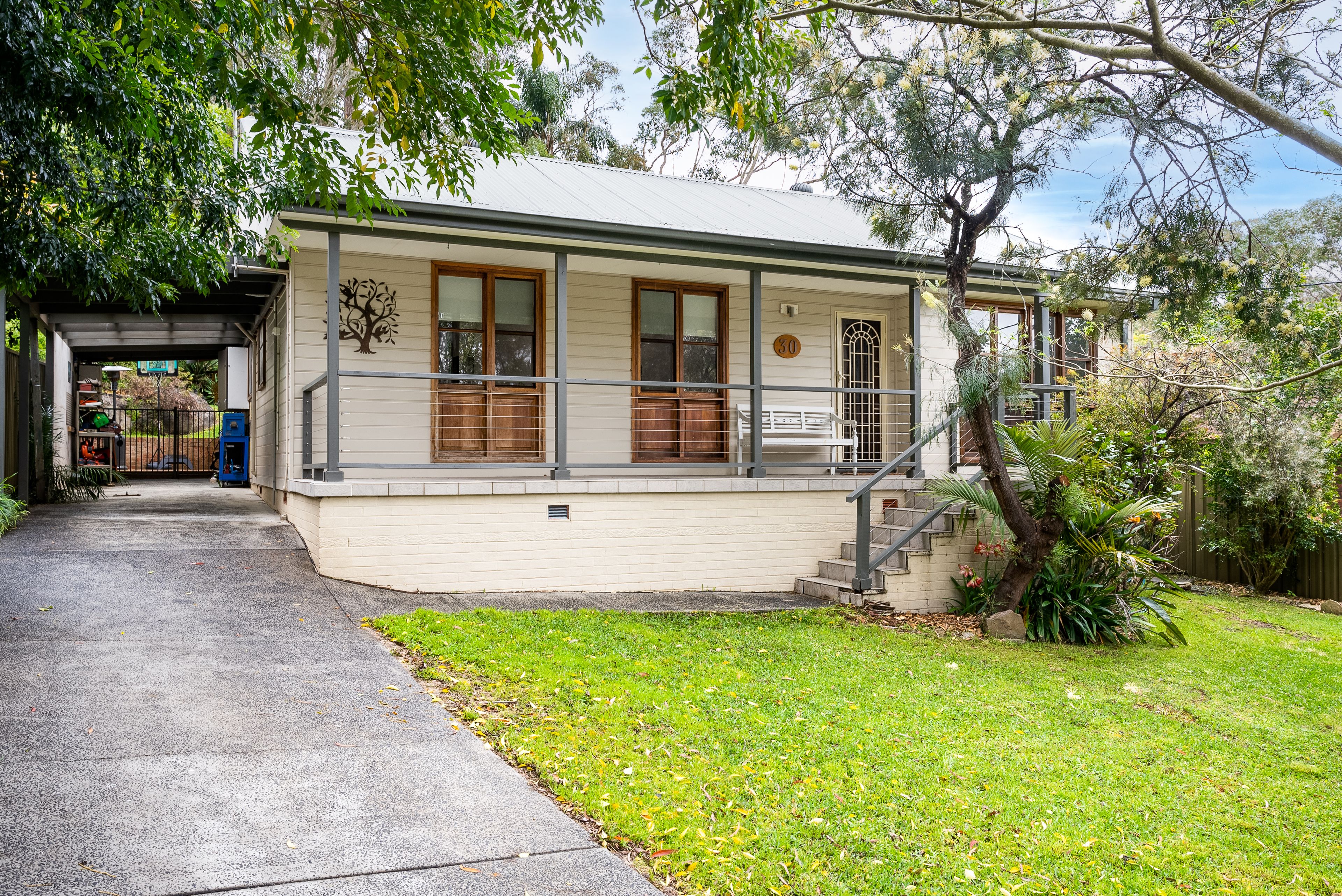 30 Foster Street, Helensburgh NSW 2508