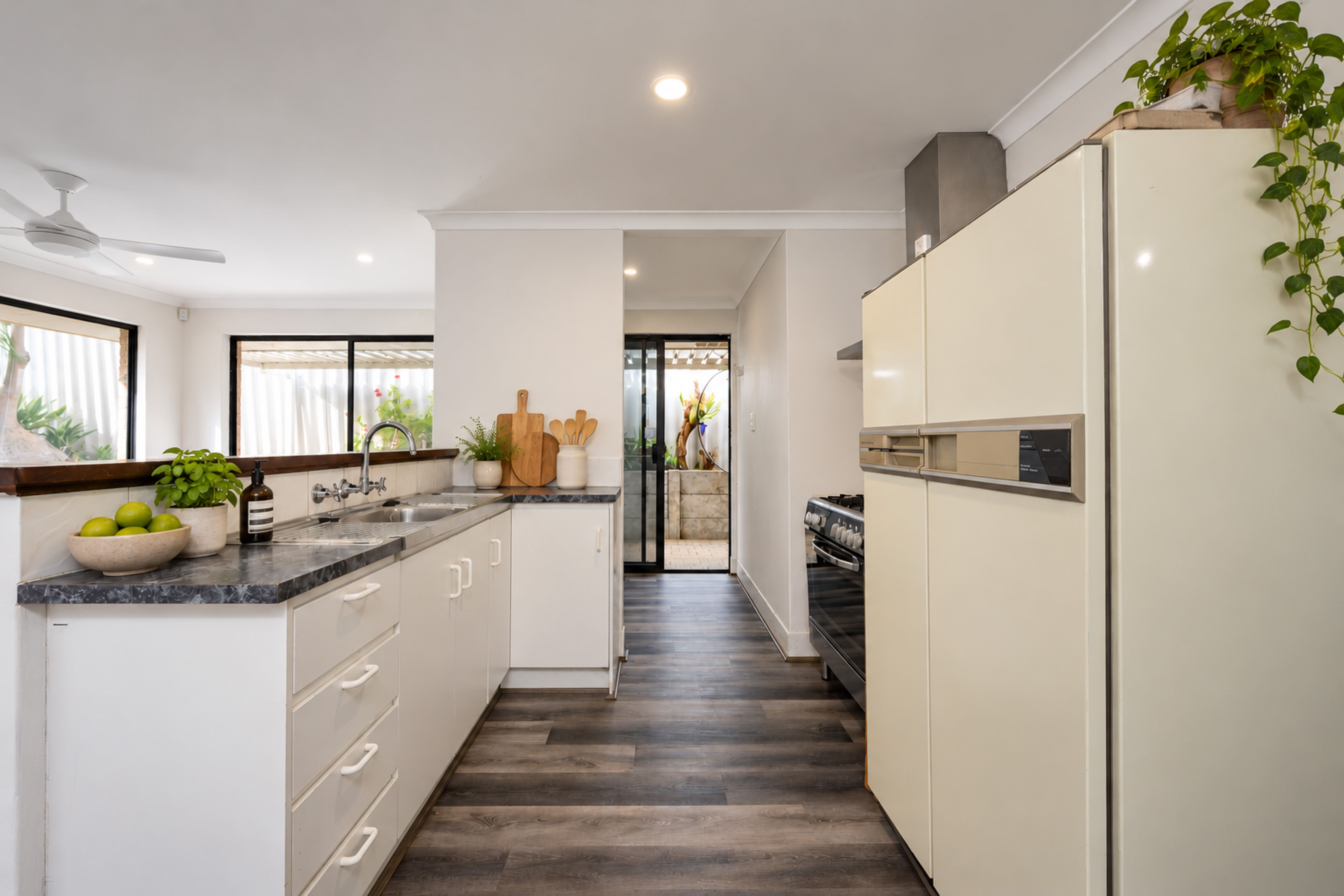 10 Gimbon Green — photo 6 of 27
