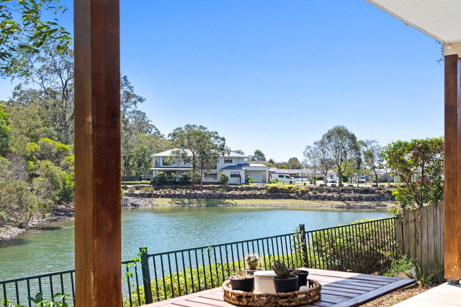 9 Laura Place, Varsity Lakes, QLD 4227