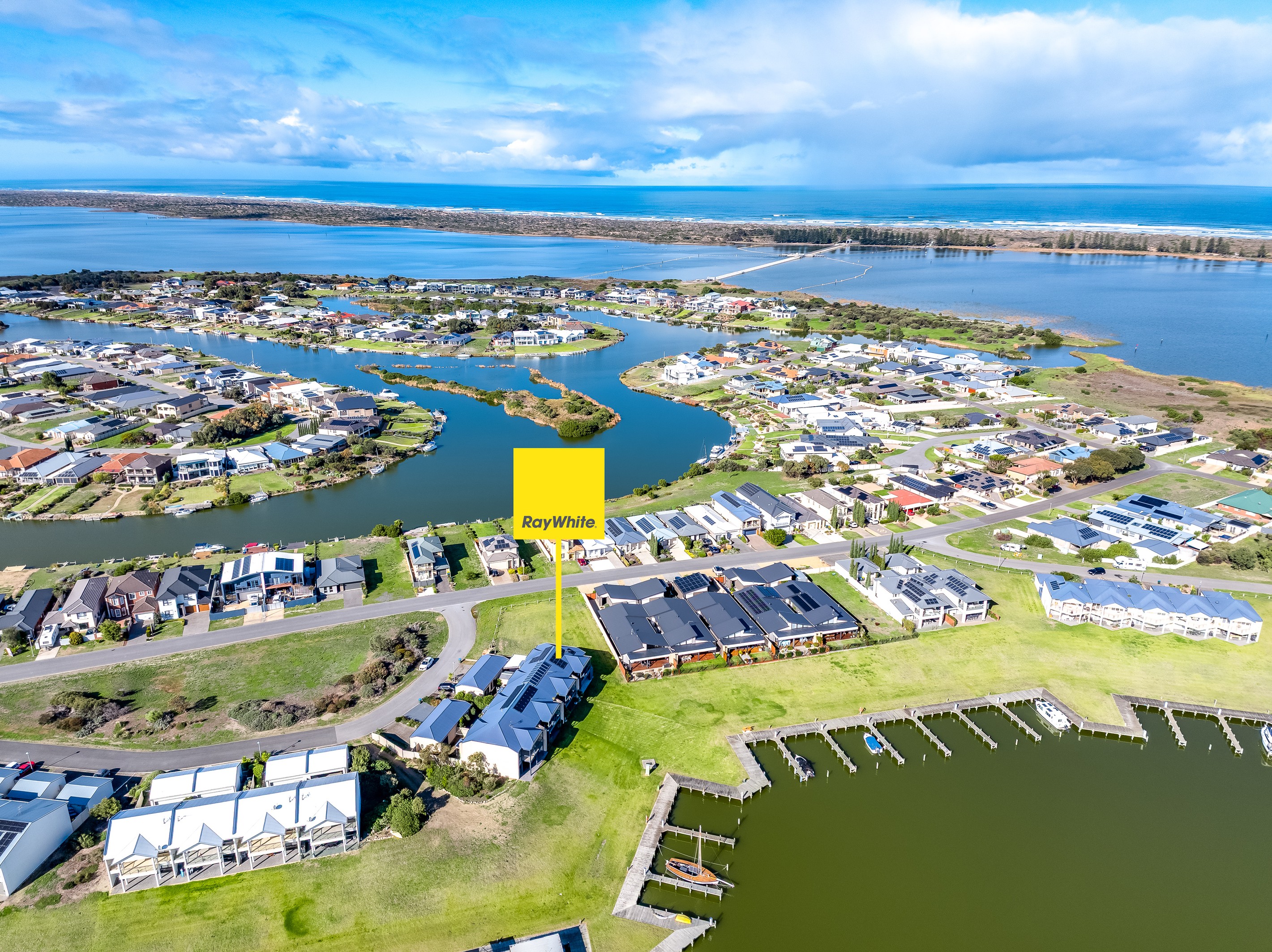 1 Shannon Place, Hindmarsh Island, SA 5214