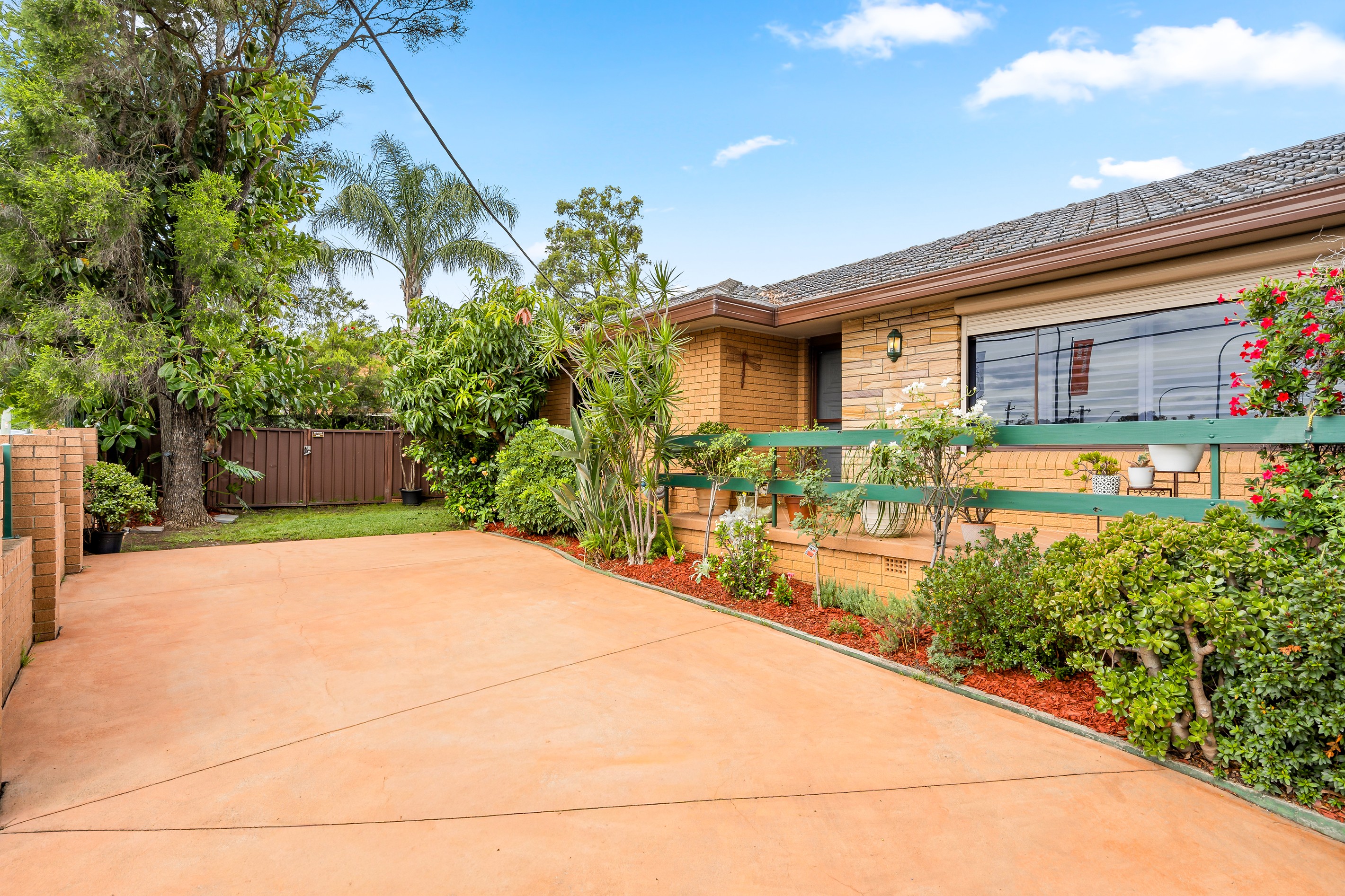 914 The Horsley Drive, Smithfield, NSW 2164