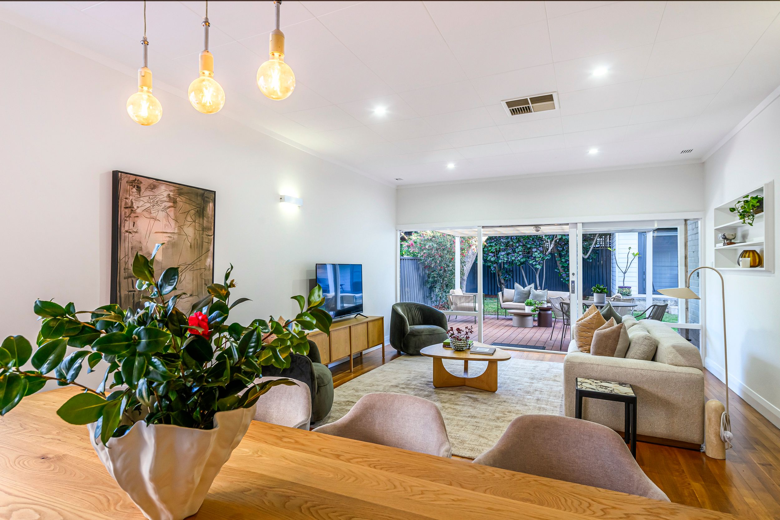8 Saunders Street, Swanbourne, WA 6010
