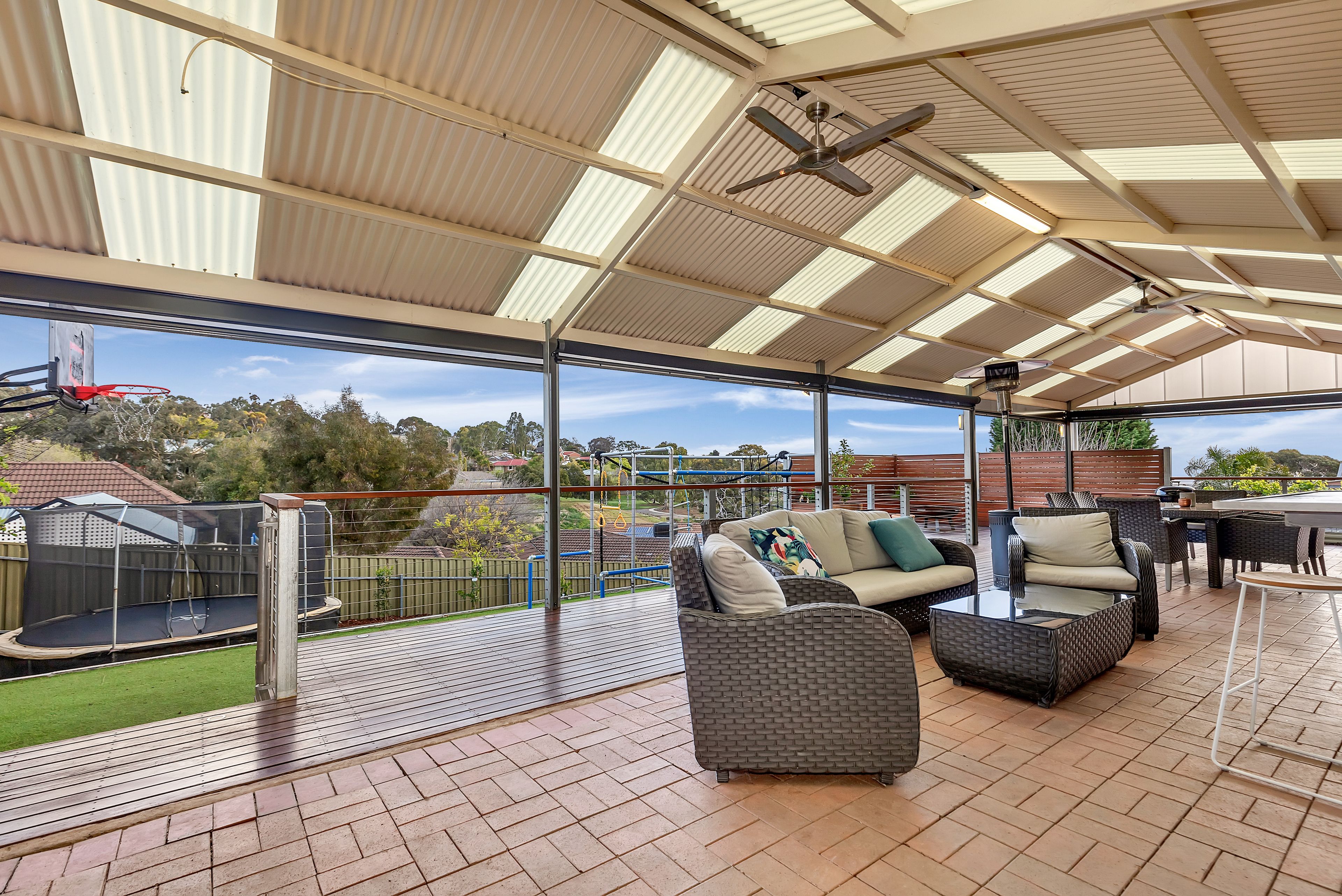 10 Grasslands Court, Wynn Vale, SA 5127