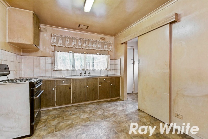 58 Silverton Drive, Ferntree Gully, VIC 3156