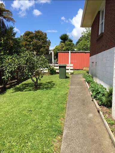 31 Manapouri Street photo 1